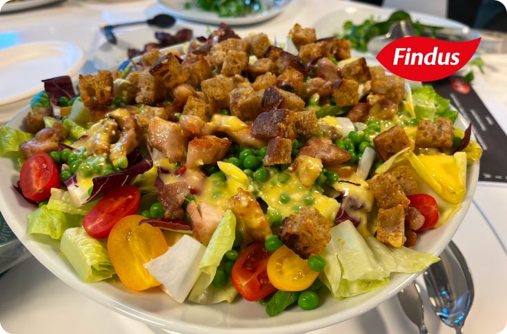 Per una cena saporita Cesar salad con pisellini