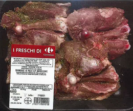 Sopra cosce di pollo senza pelle aromatizzate