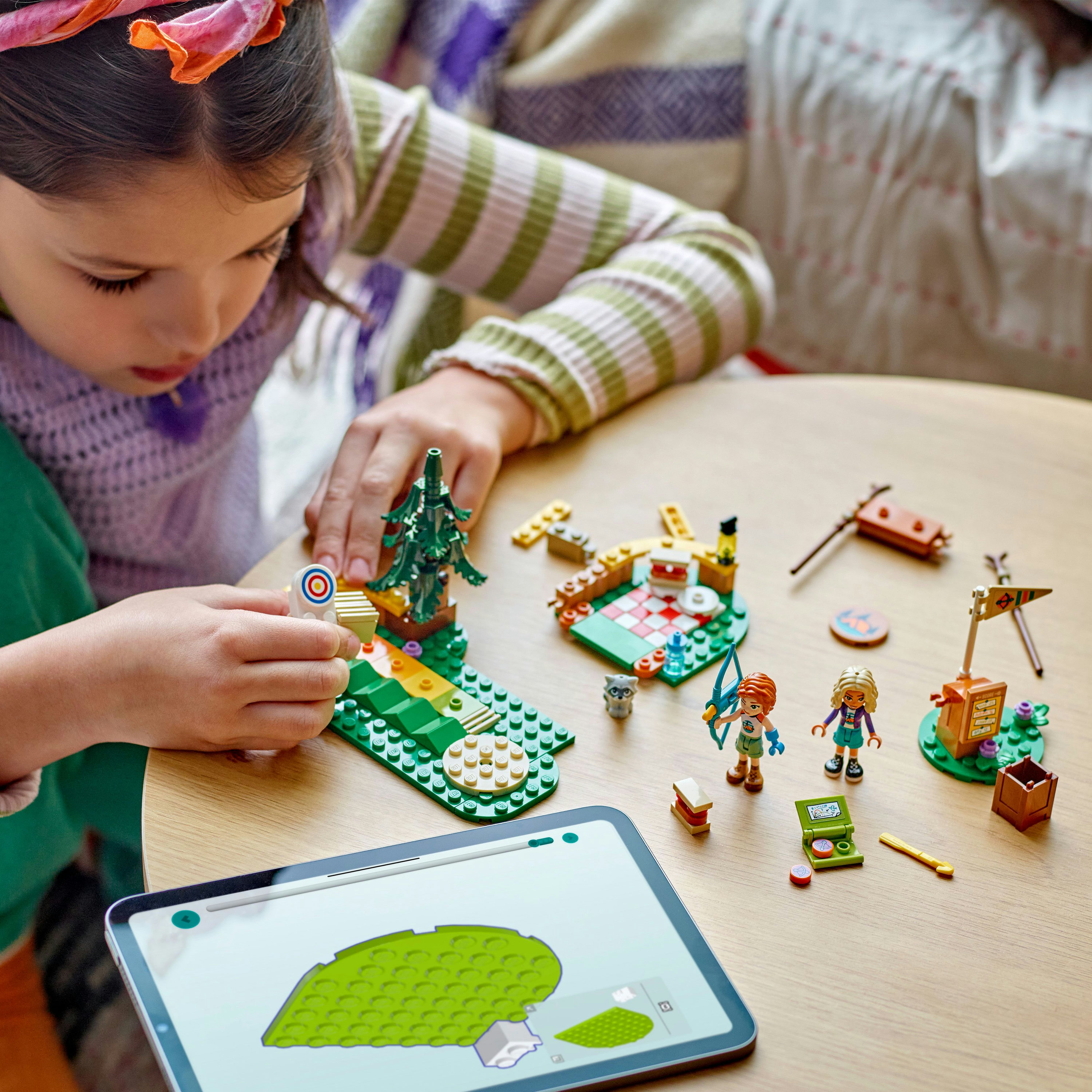 LEGO Friends Tiro con l&rsquo;arco al campo avventure