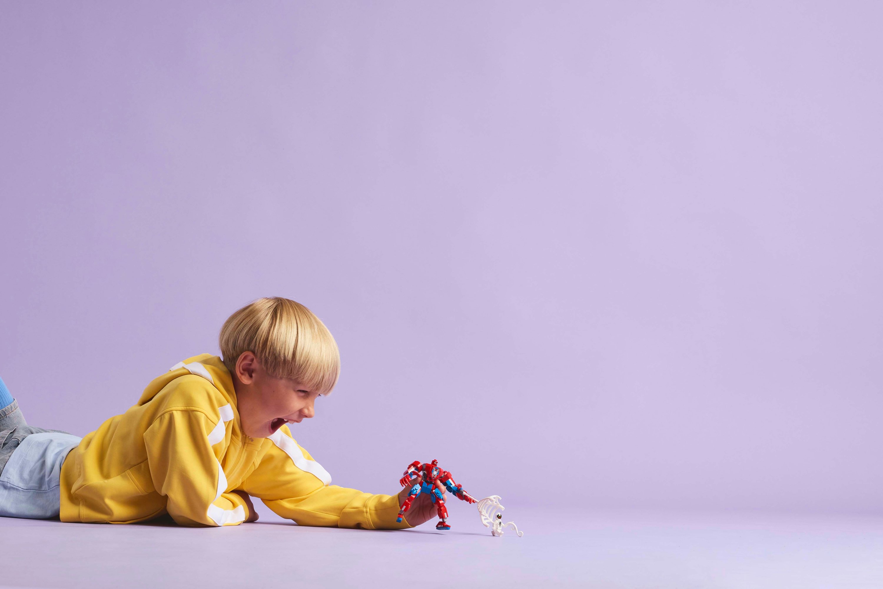 LEGO Mech di Spider-Man contro Anti-Venom