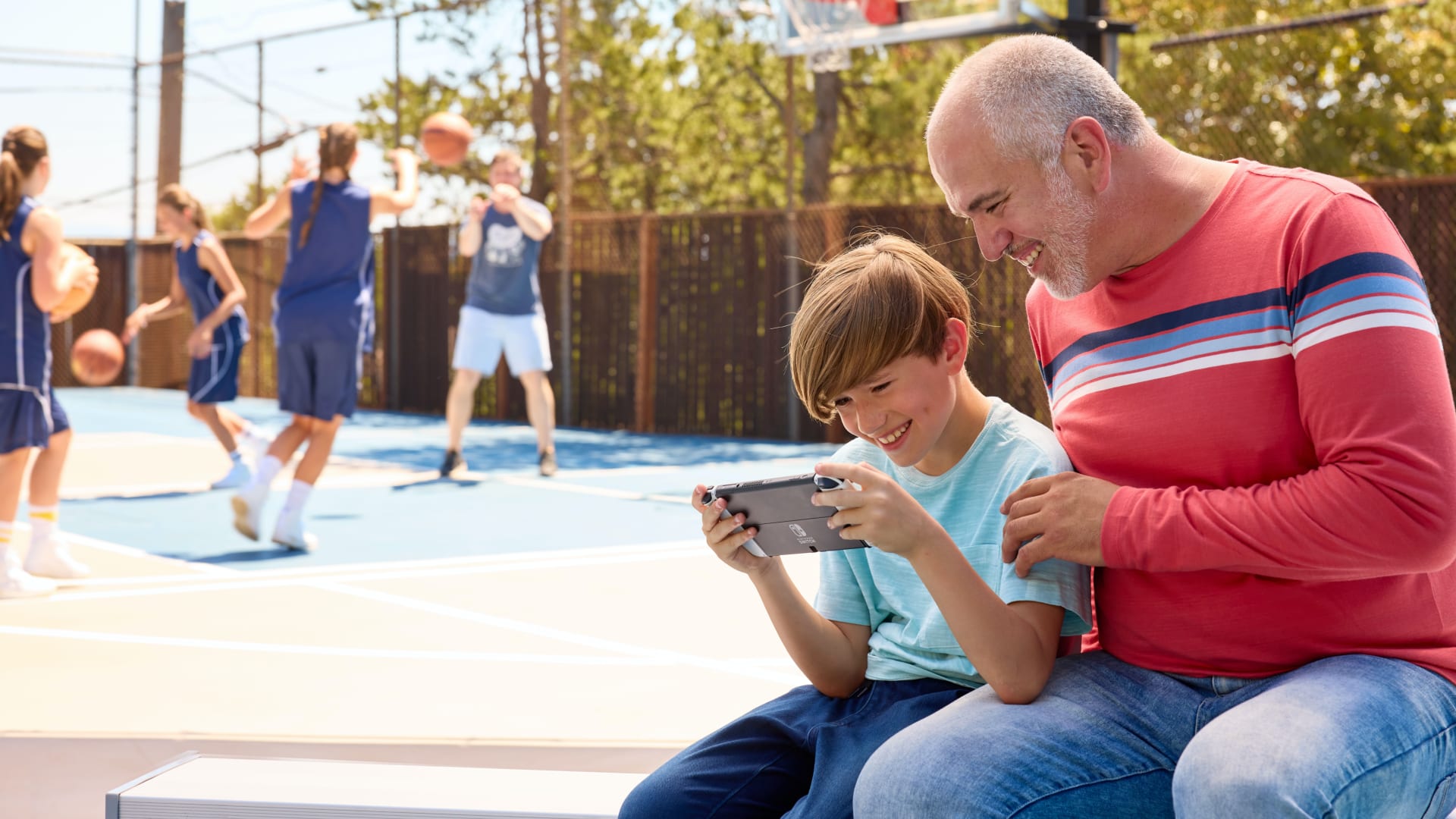 Nintendo Switch Lite console da gioco portatile 14 cm (5.5") 32 GB Touch screen Wi-Fi Grigio