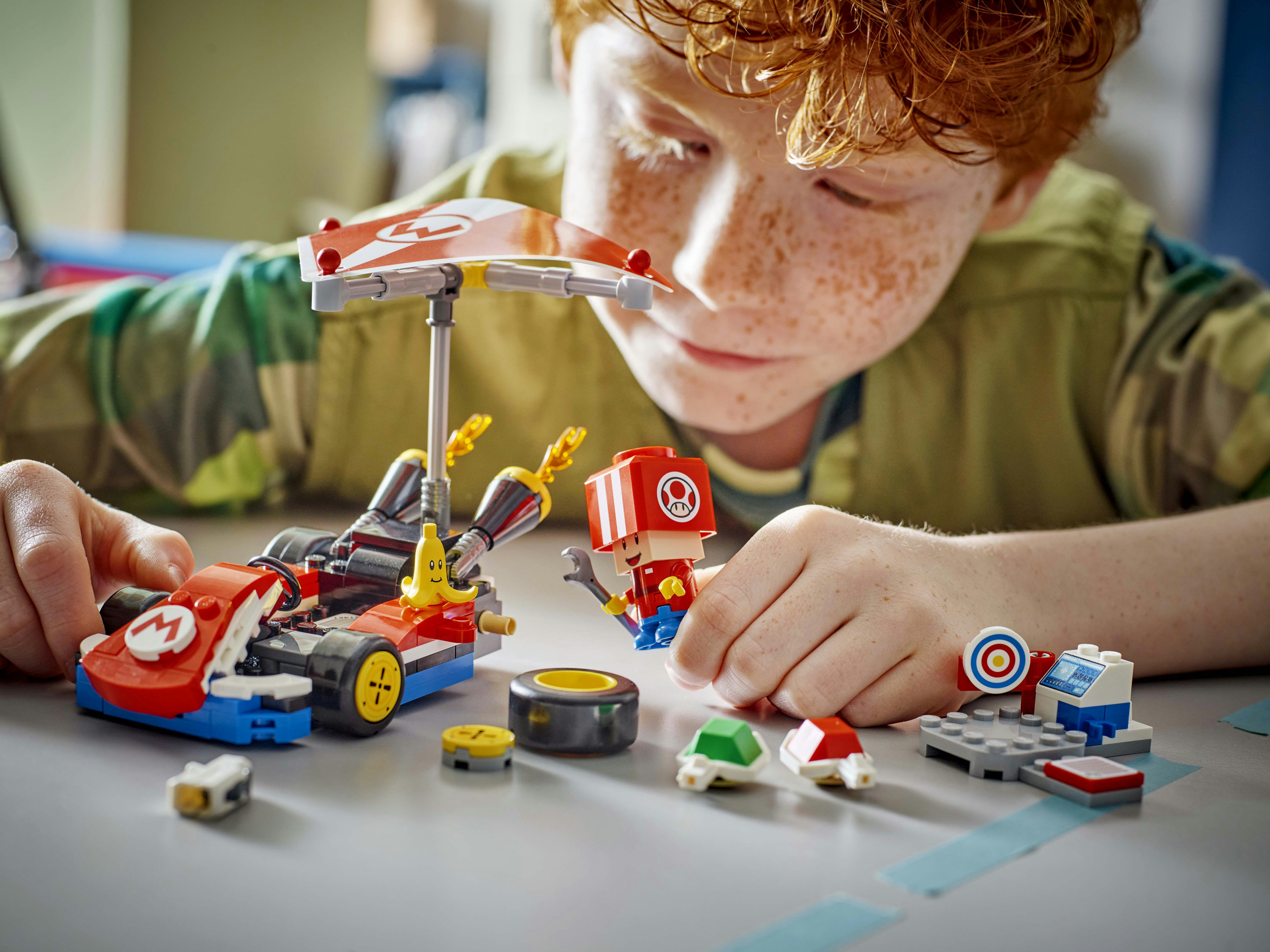 LEGO Super Mario 72032 Mario Kart : Kart Standard, Macchina Giocattolo con Toad, Giochi per Bambini 7+ Nintendo da Collezione