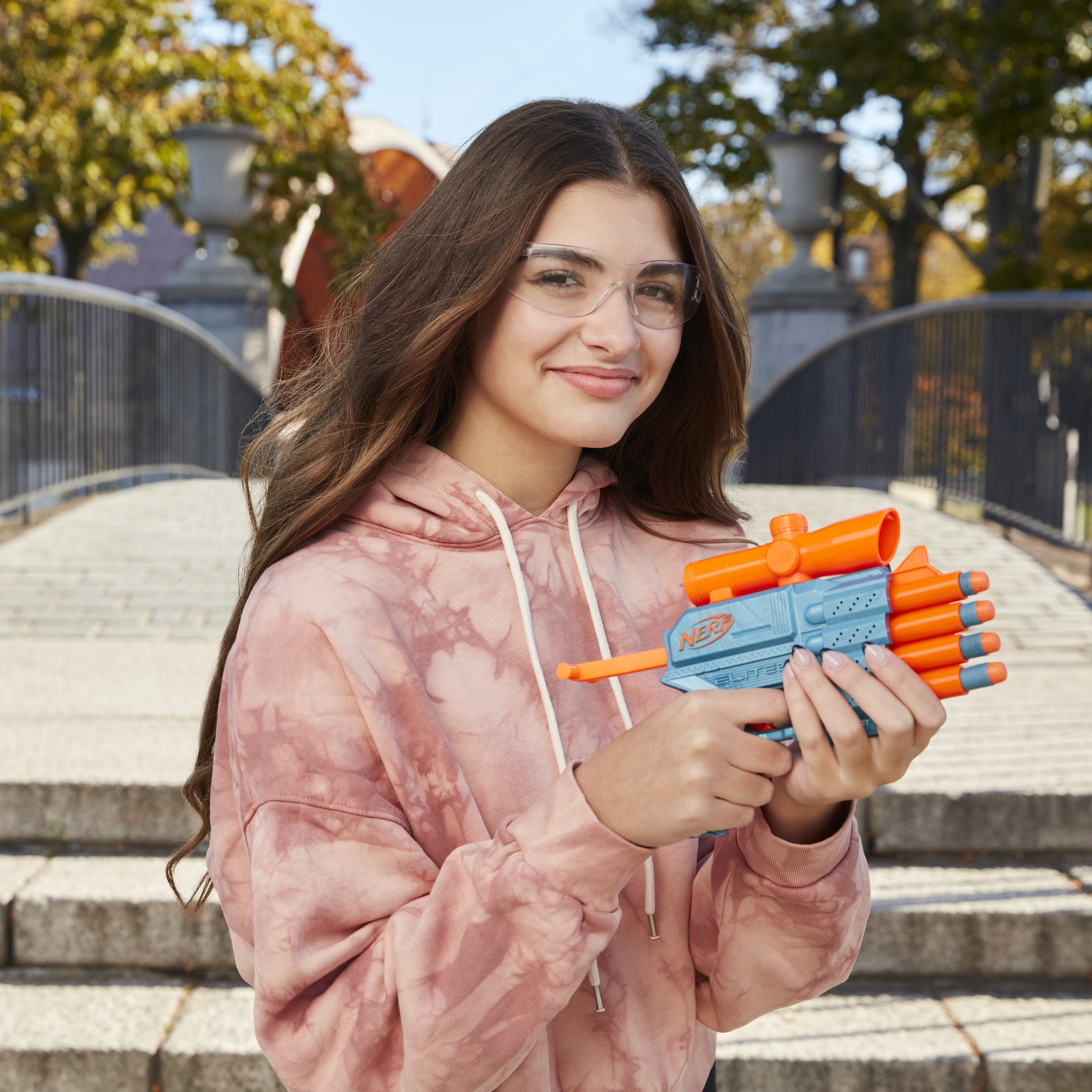 Nerf Elite 2.0 Prospect QS-4, blaster con 8 dardi originali Elite, pu&ograve; contenere fino a 4 dardi, mirino telescopico fisso