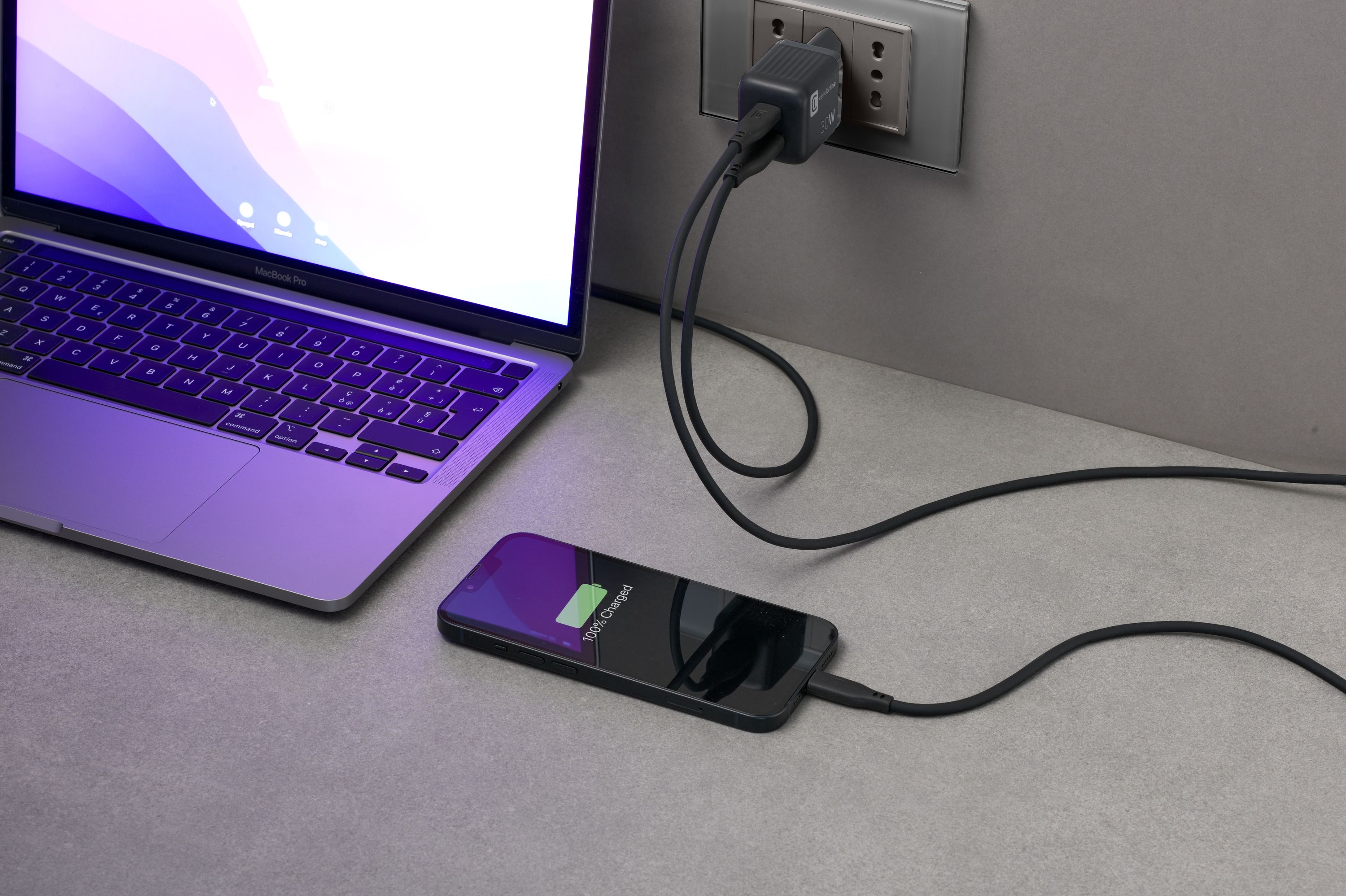 Cellularline MULTIPOWER MICRO 30W Caricabatterie da rete veloce ultracompatto 2 porte, 30W