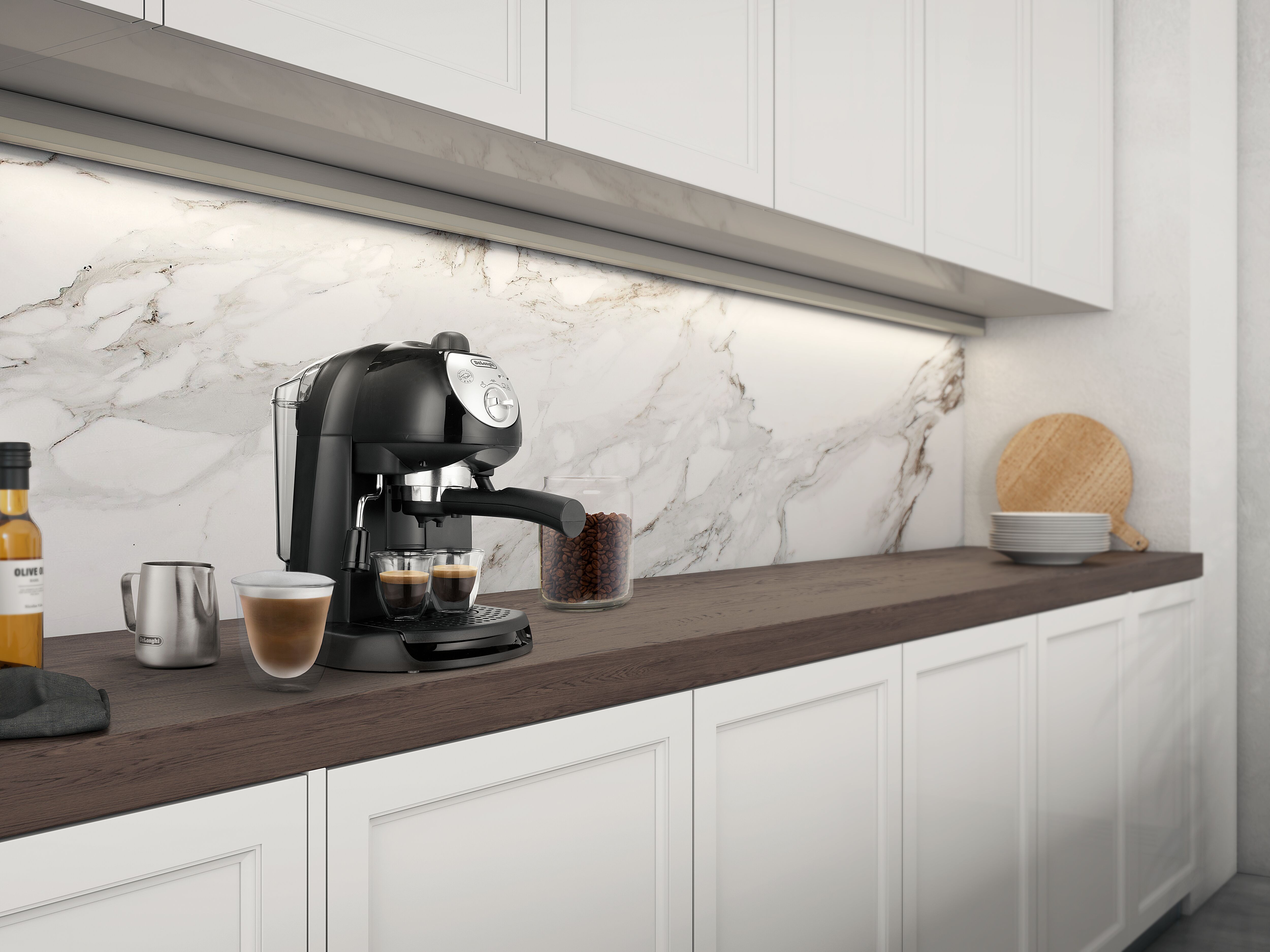 De&rsquo;Longhi EC201.CD,B Macchina da Caff&egrave; Manuale Espresso e Cappuccino, Compatibile con Polvere o Cialde E.S.E., Spegnimento Automatico, Serbatoio Estraibile da 1L, Potenza 1100W, Nero