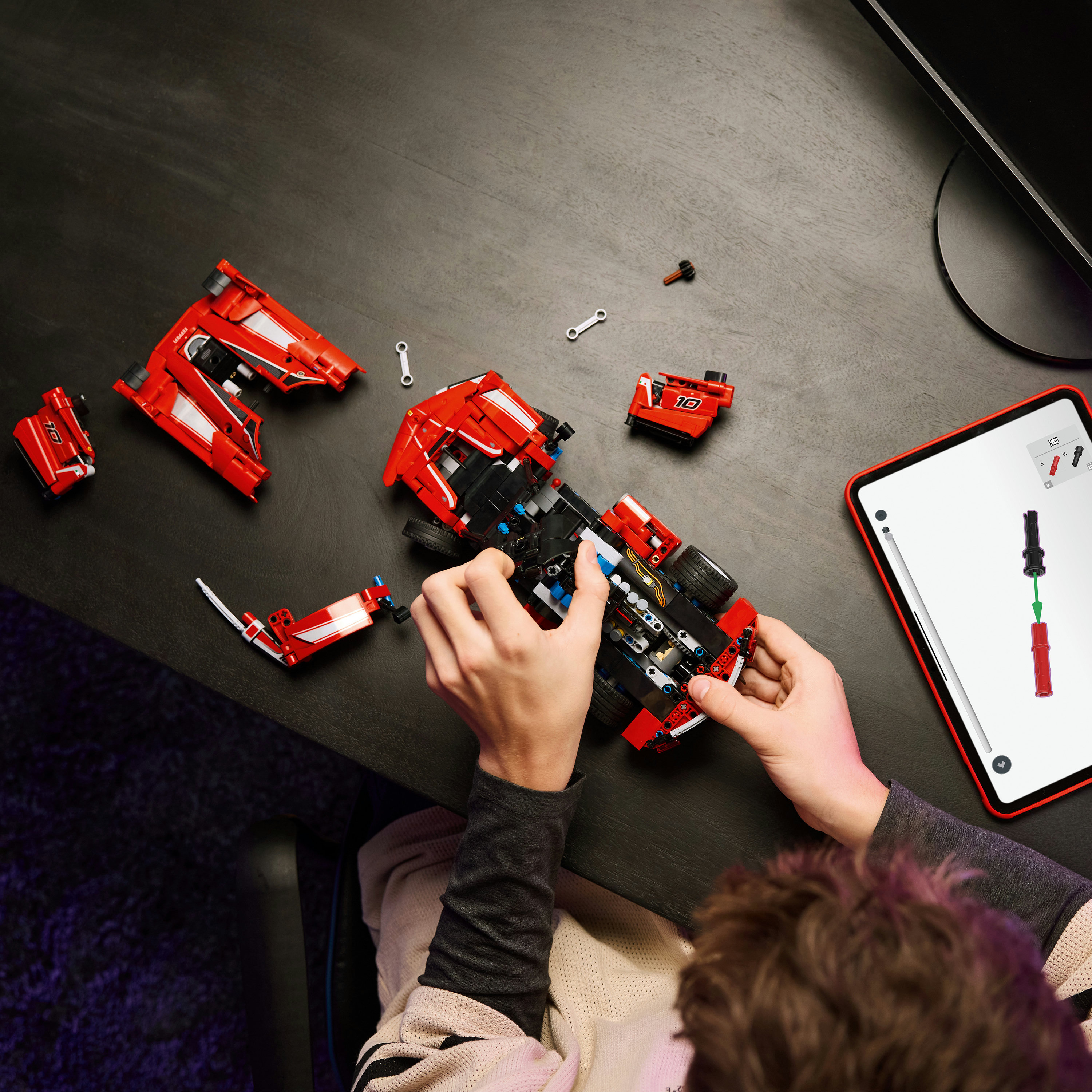LEGO Technic 42212 Ferrari FXX K, Macchina Giocattolo da Esposizione con Motore V12 con Pistoni Mobili, Idea Regalo 10+ Anni