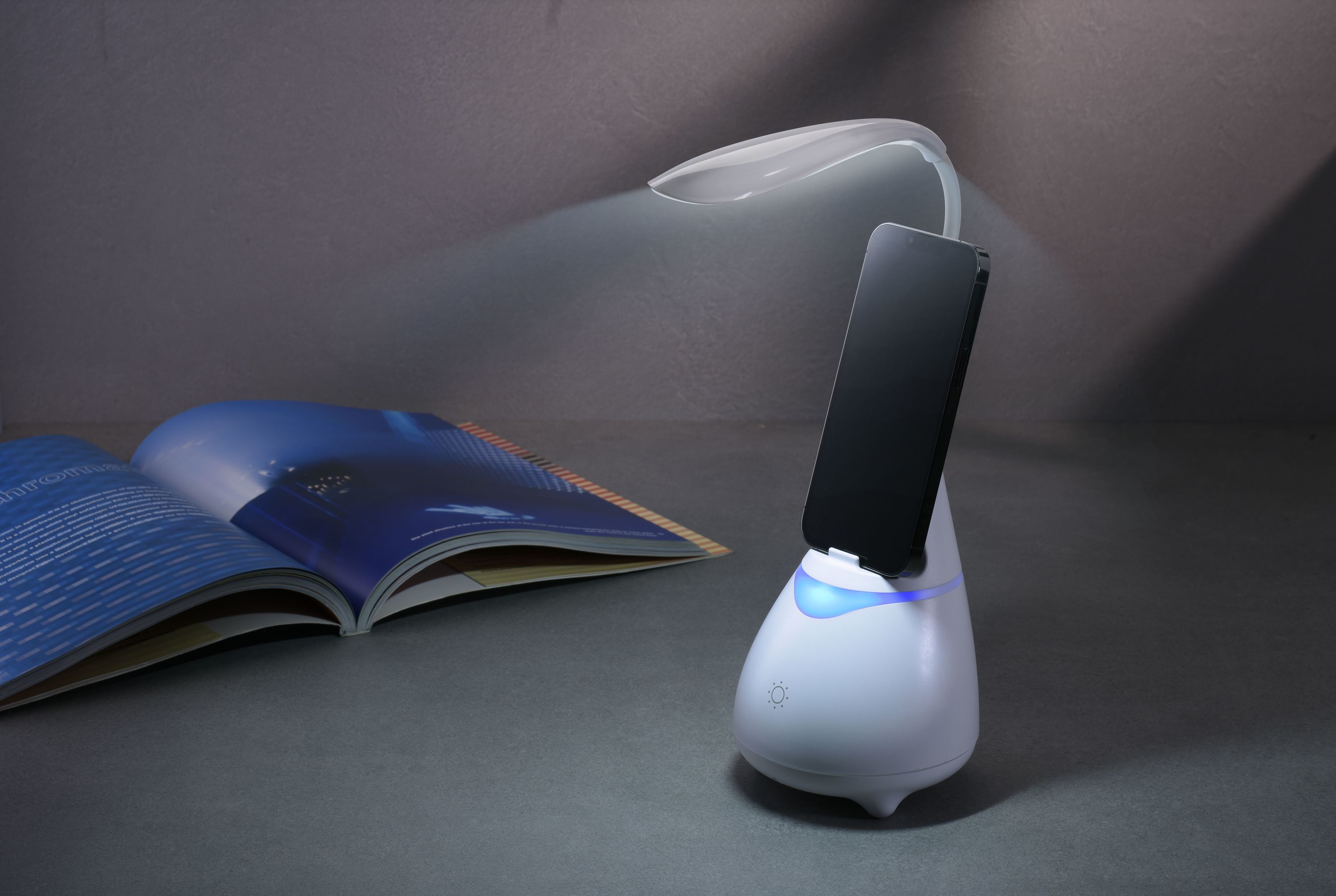 Tech Pop DESK LIGHT SPEAKER Lampada da tavolo con speaker Bluetooth® integrato