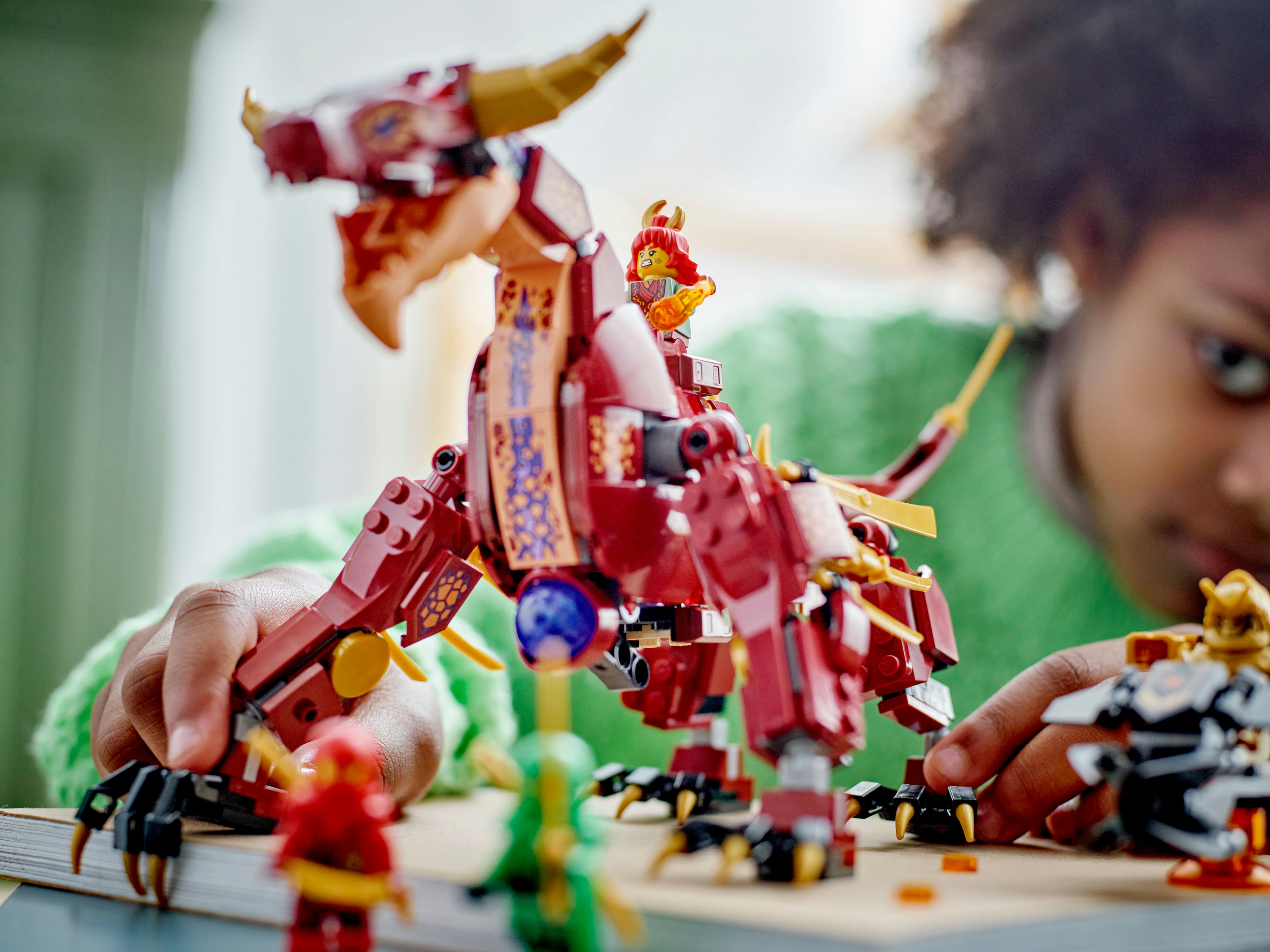 LEGO NINJAGO Dragone di Lava Transformer Heatwave