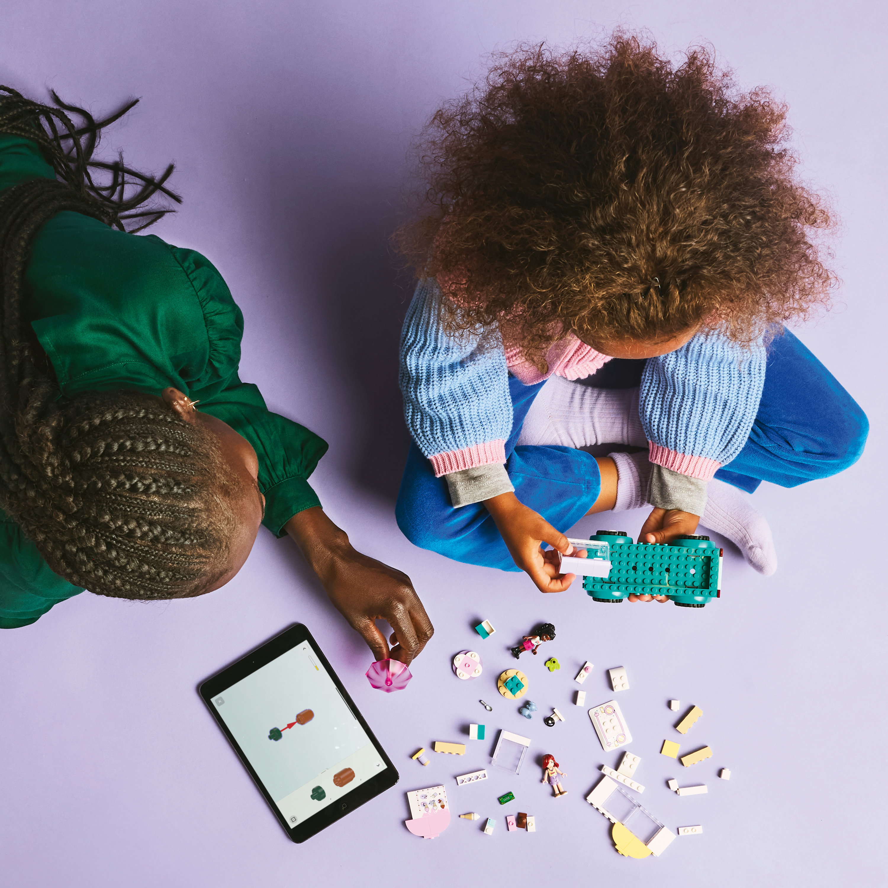 LEGO Friends 42644 Il Furgone dei Gelati di Heartlake City, Giochi Didattici Bambine 4+, Camion Giocattolo, Cibo e Accessori