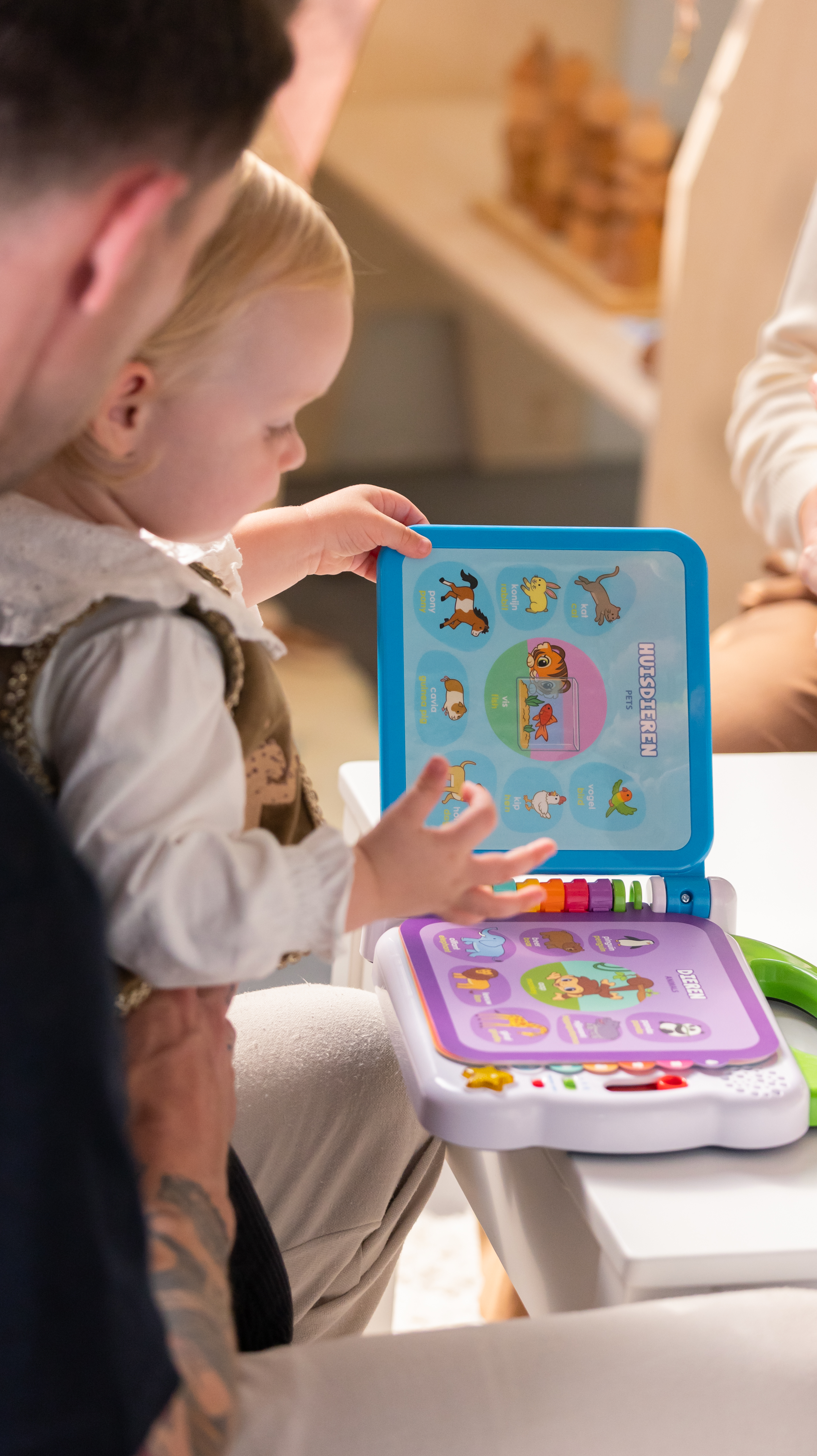 VTech Baby Il mio primo libro illustrato bilingue - Le mie prime 100 parole
