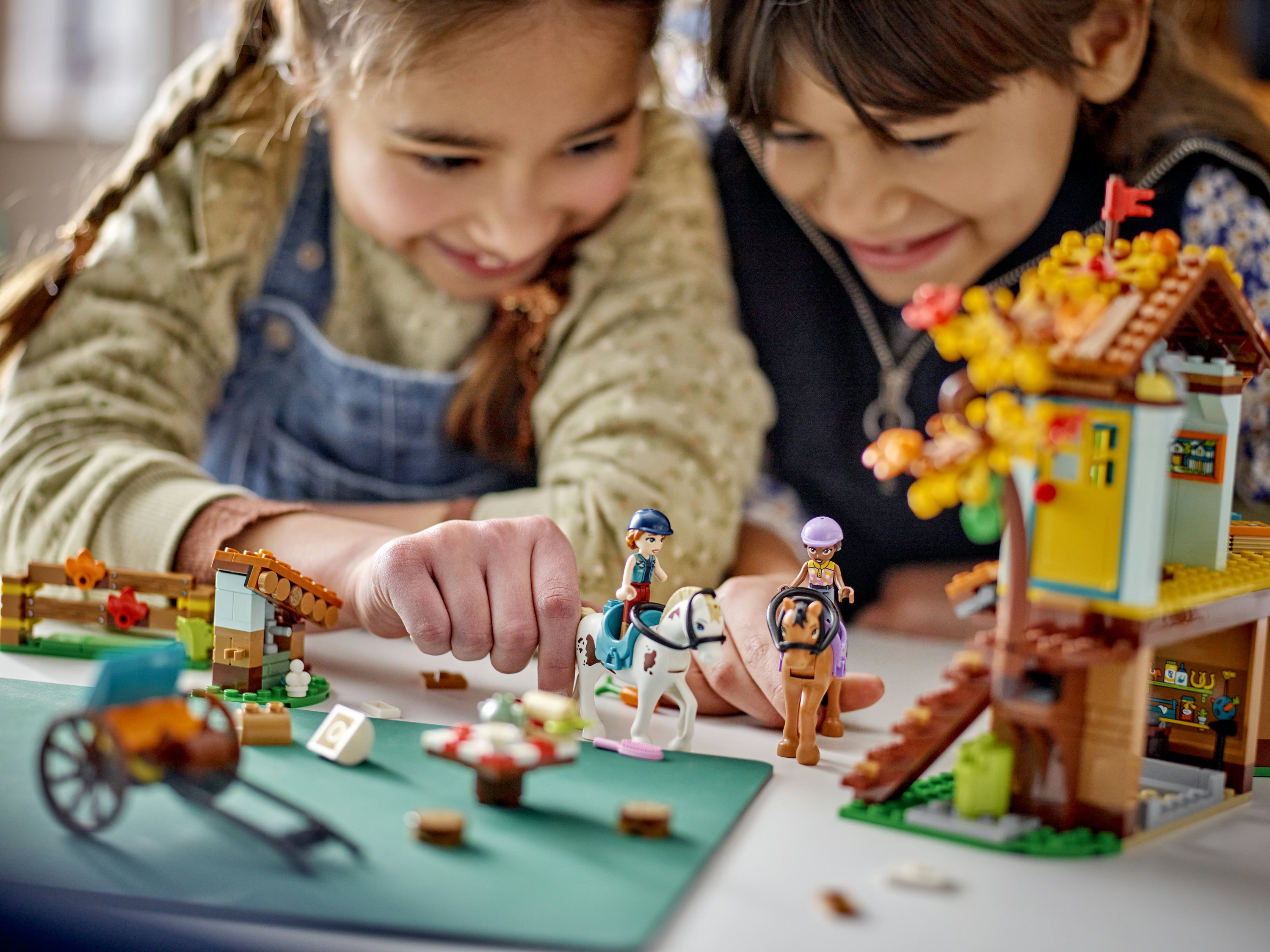 LEGO Friends La scuderia di Autumn