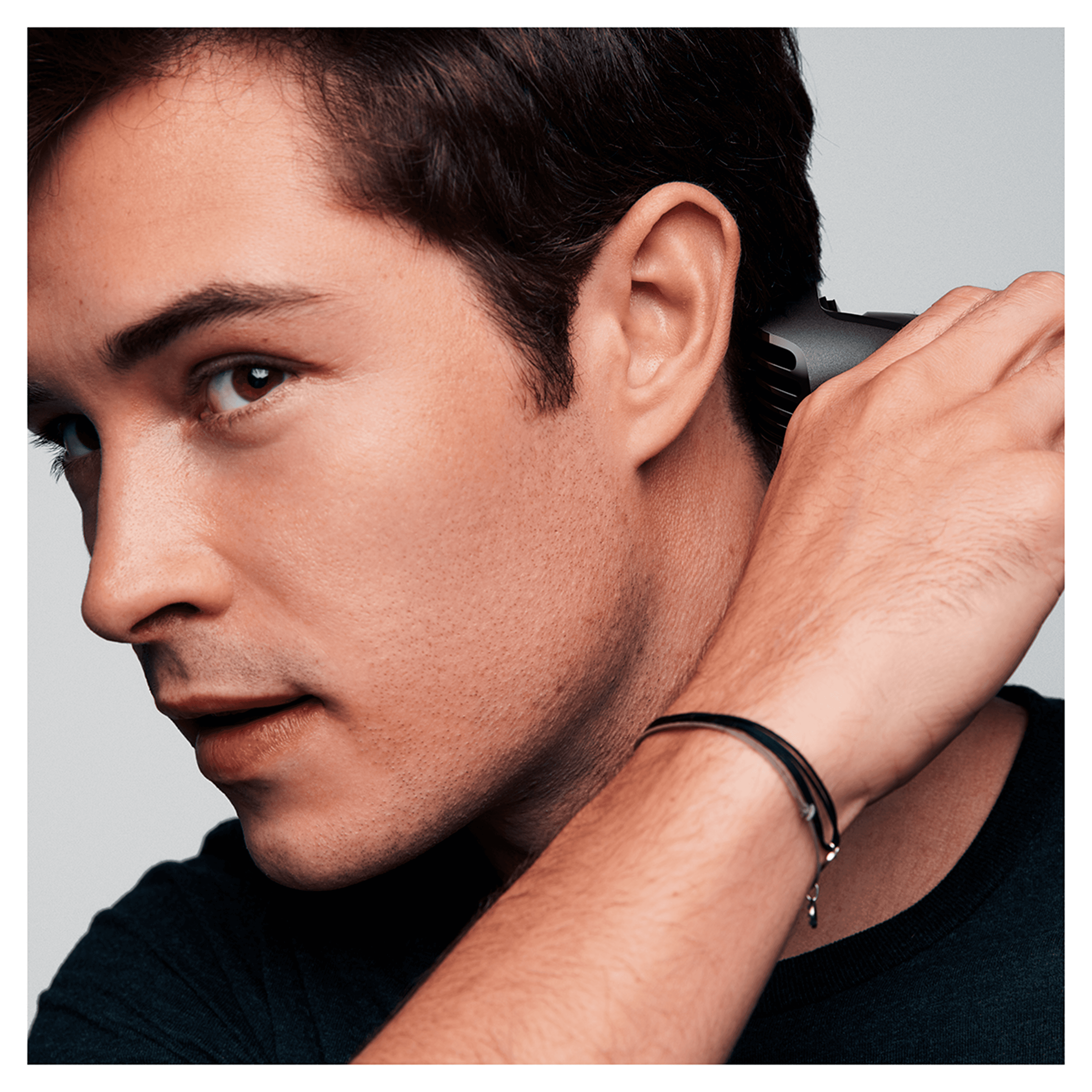 Braun Regolabarba Uomo MGK3220 6-In-1, Rifinitore Viso, Naso E Orecchie E Tagliacapelli. Nero