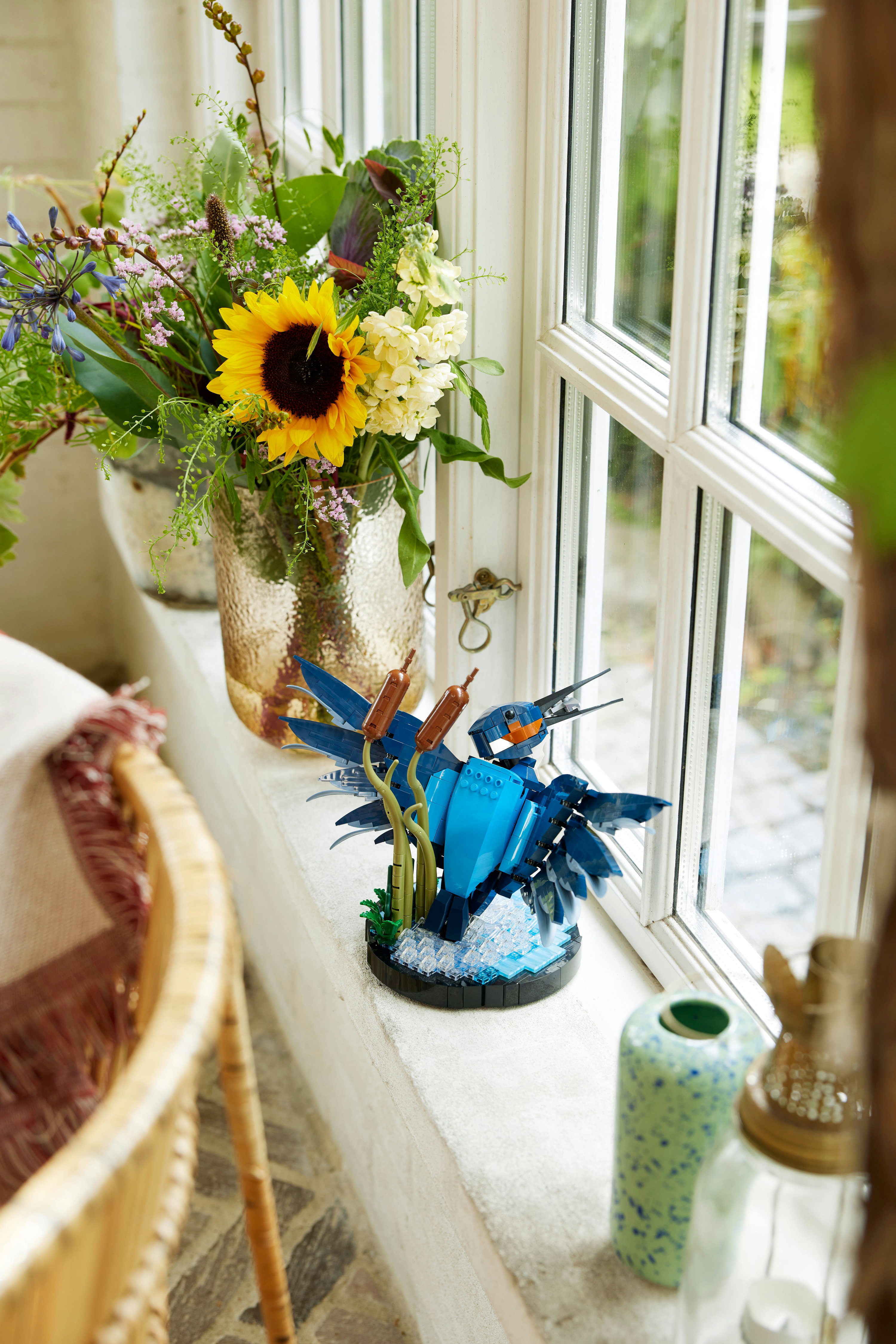 LEGO ICONS Martin pescatore