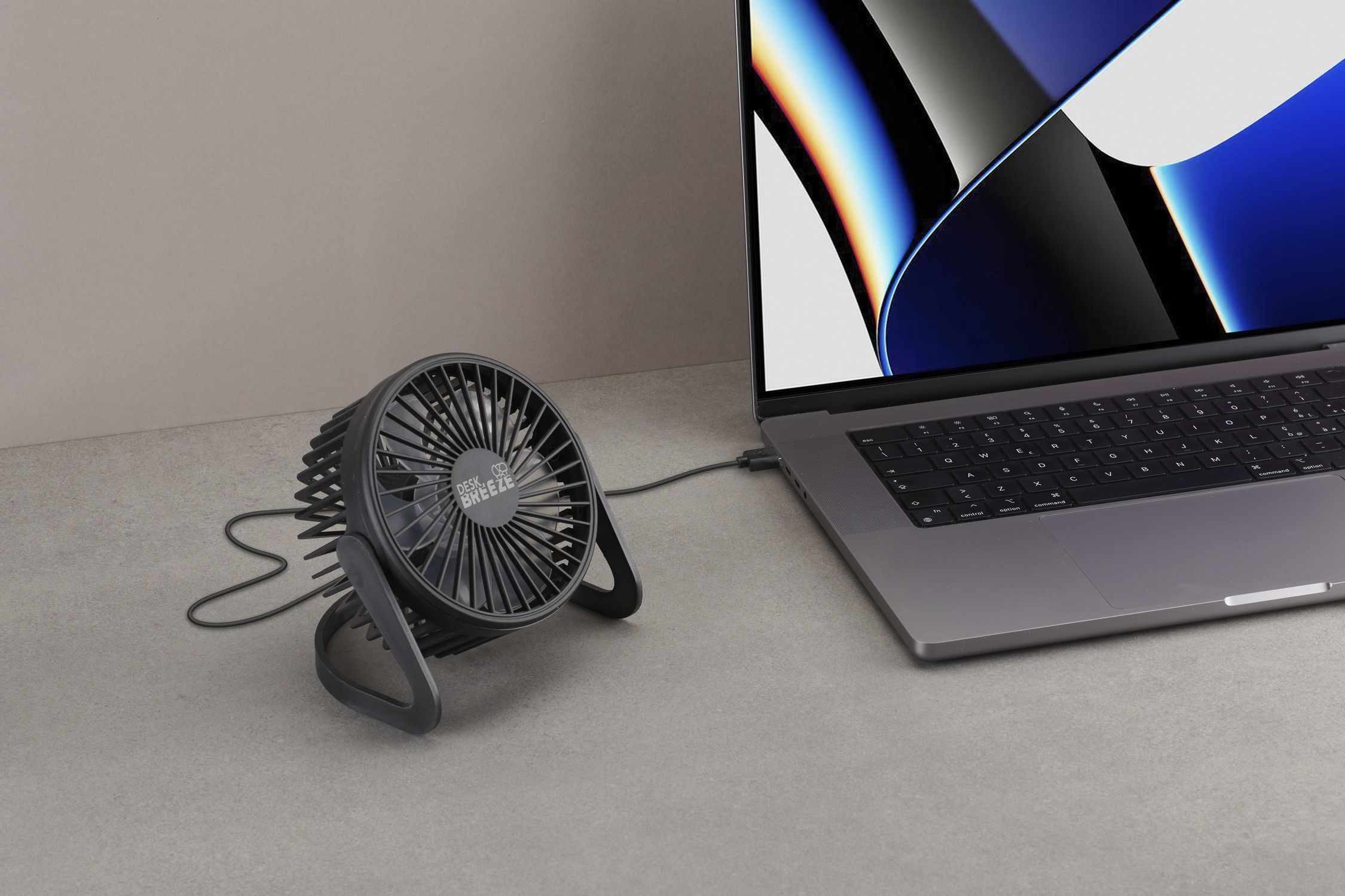 Tech Pop Desk Breeze Ventilatore portatile con cavo usb integrato