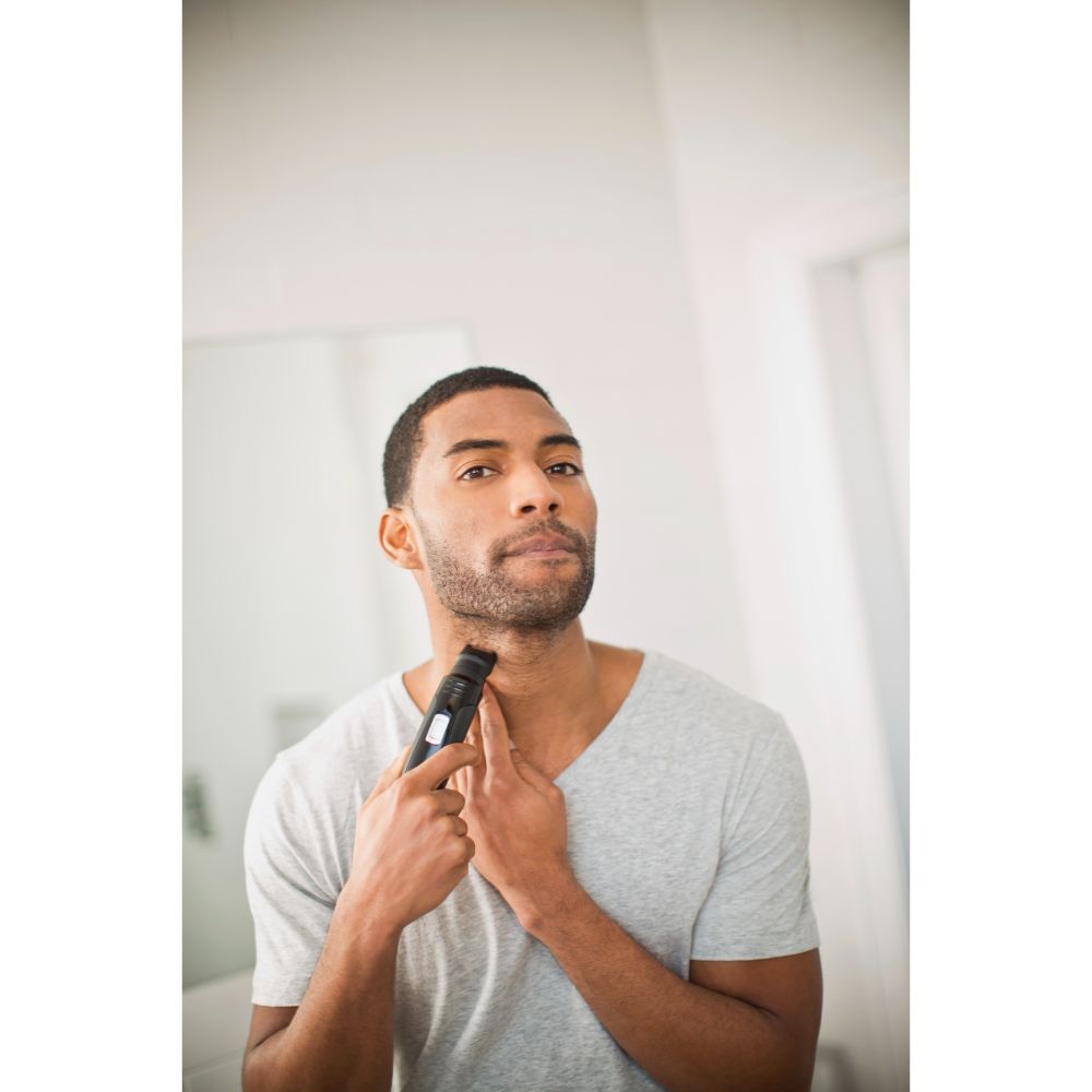 Remington PG6130 rasoio elettrico / regolabarba / tagliabasette Nero