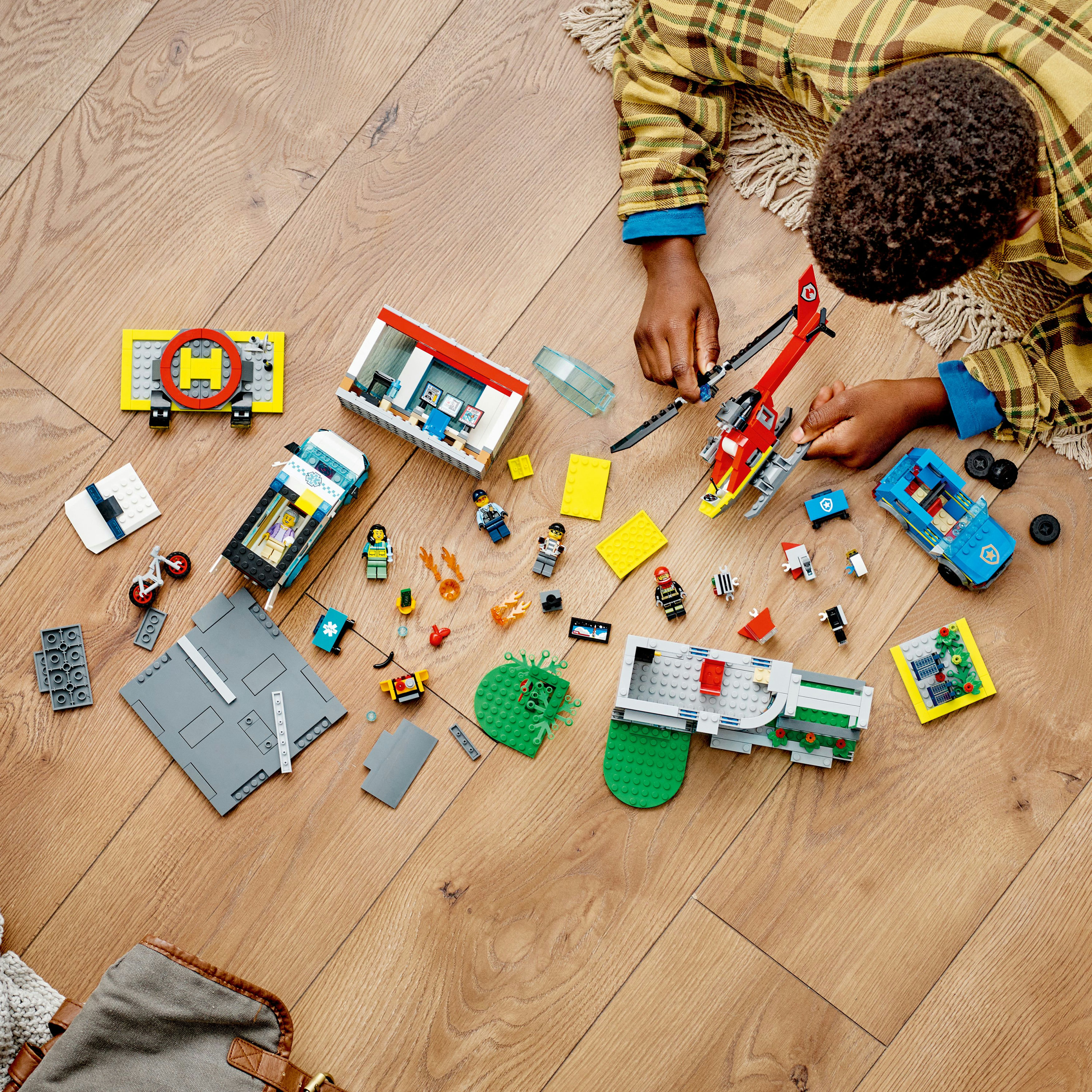 LEGO City Quartier generale veicoli d&rsquo;emergenza