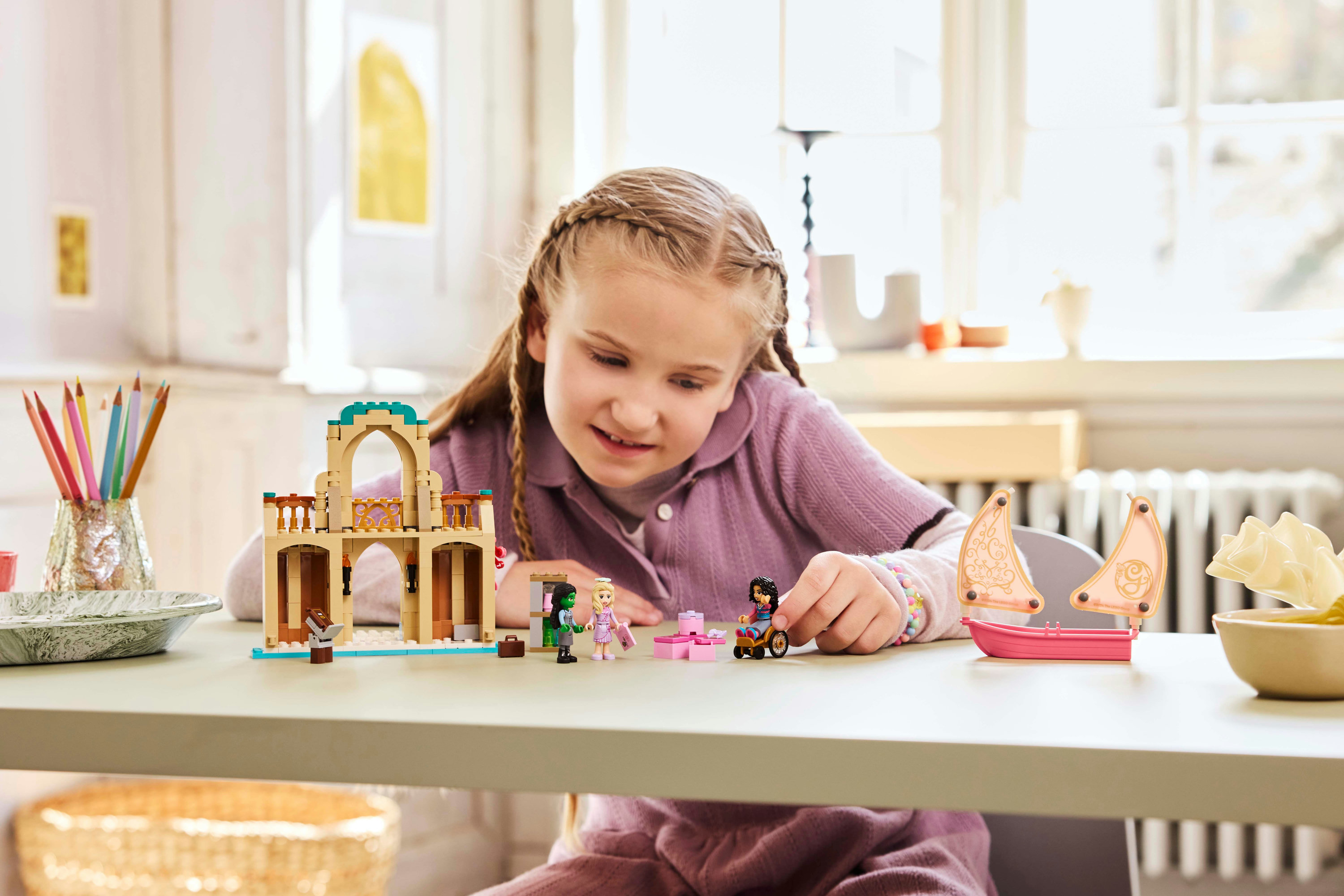 LEGO Glinda, Elphaba e Nessarose all&rsquo;Universit&agrave; di Shiz