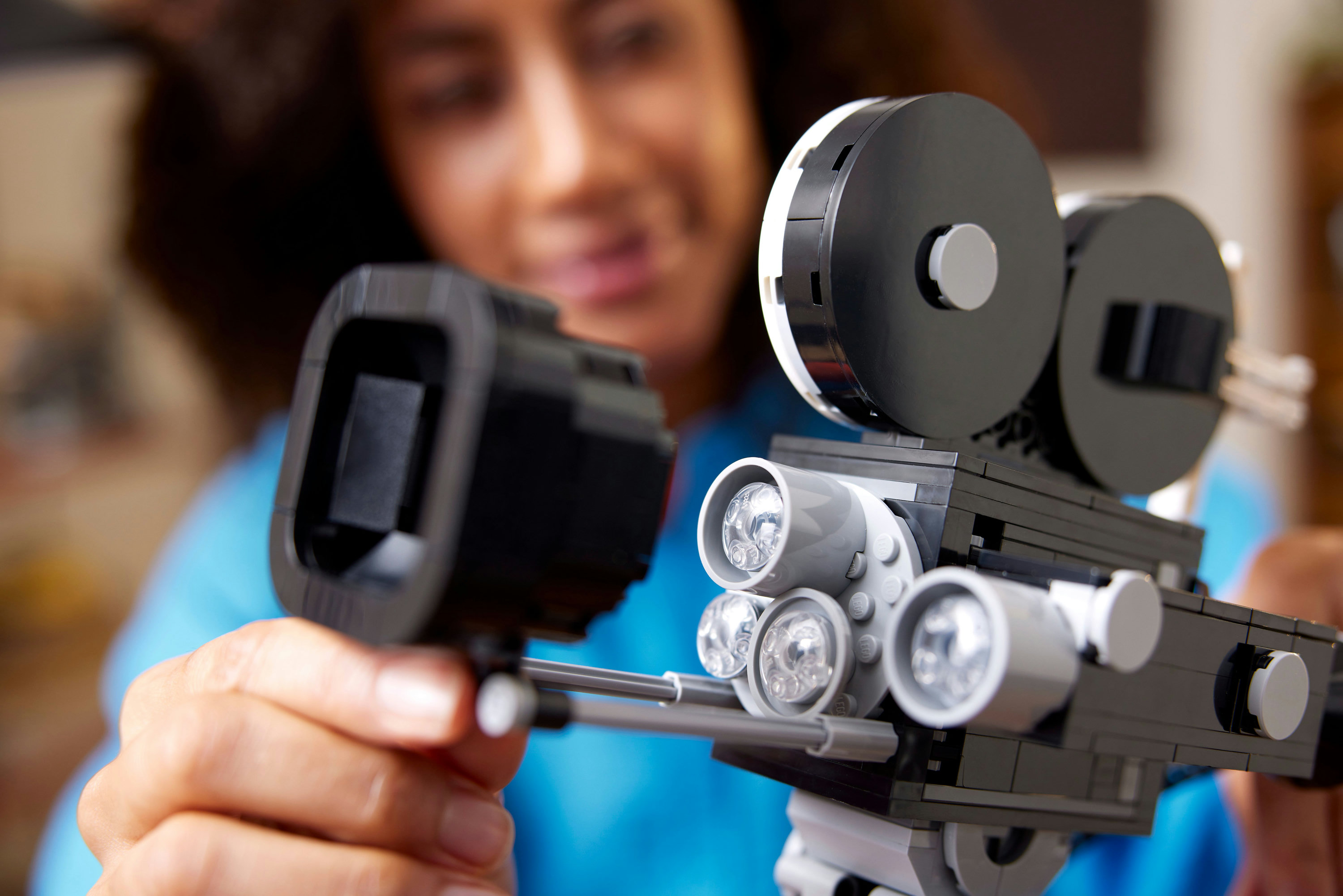 LEGO Disney Cinepresa omaggio a Walt