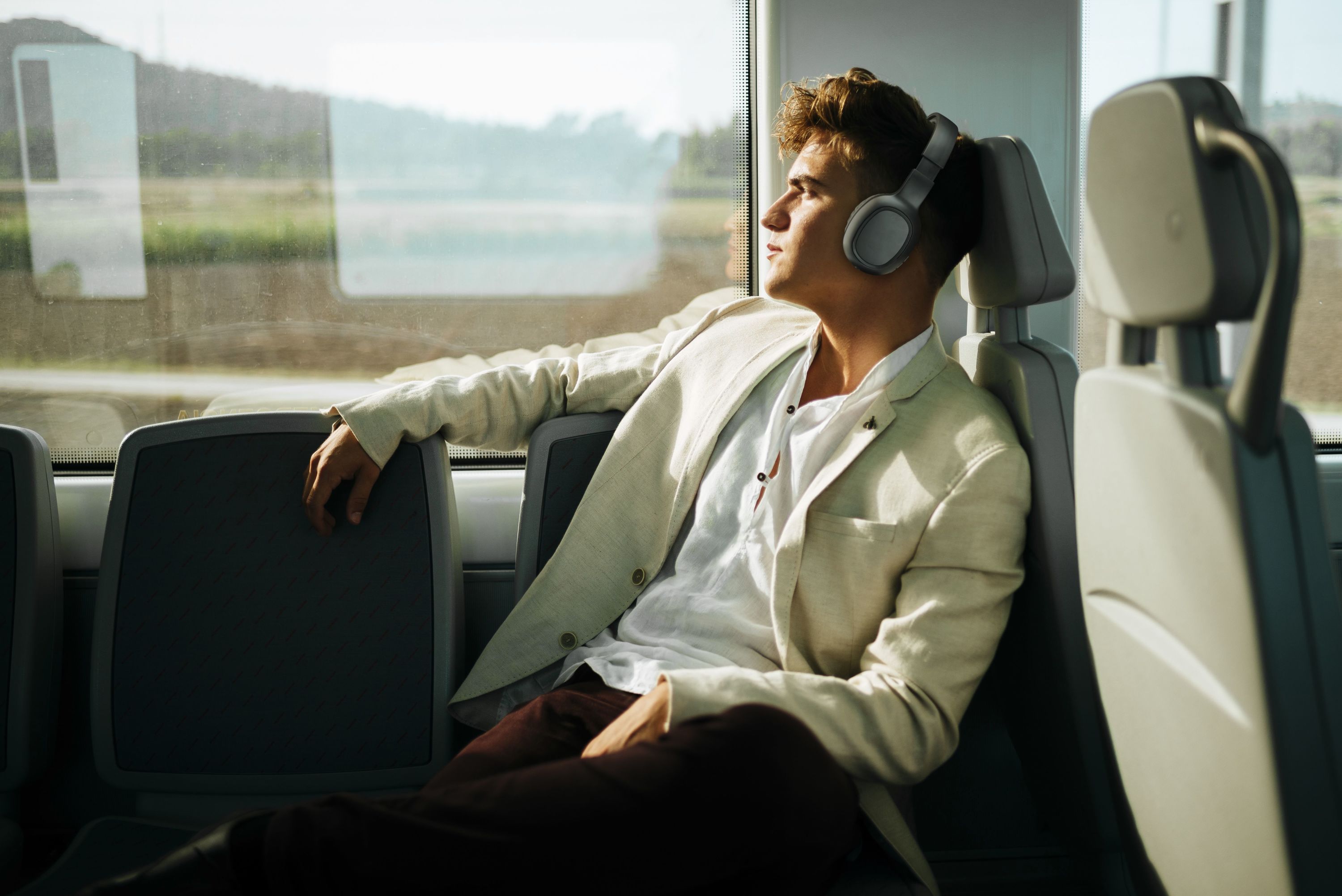 Music Sound Basic Cuffia on-ear Bluetooth dotata di remote control e microfono