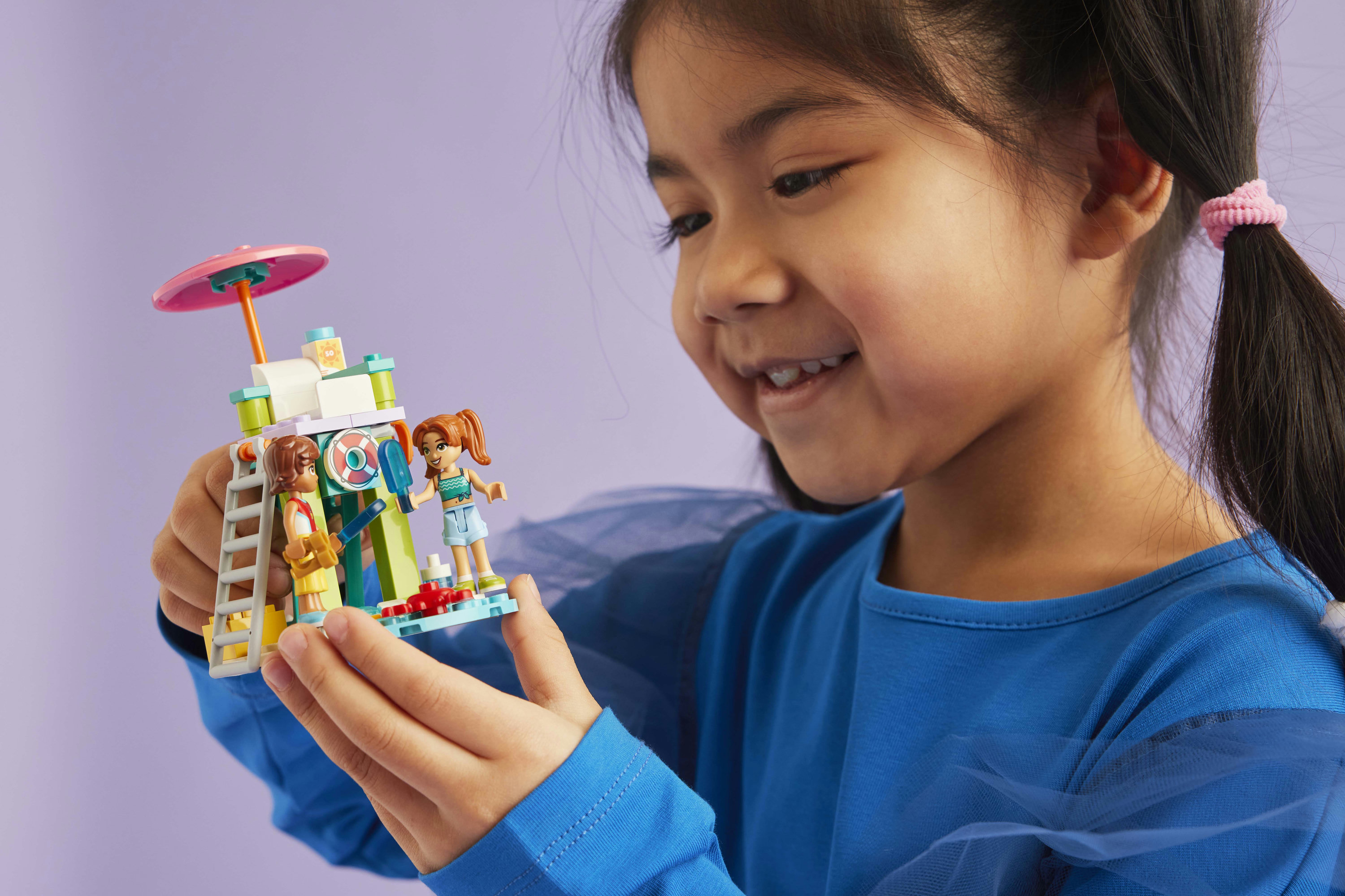 LEGO Friends 42623 Moto d&rsquo;Acqua, Giochi di Ruolo per Bambini 5+ con 2 Mini Doll e Delfino, Giocattoli da Bagnino, Idee Regalo