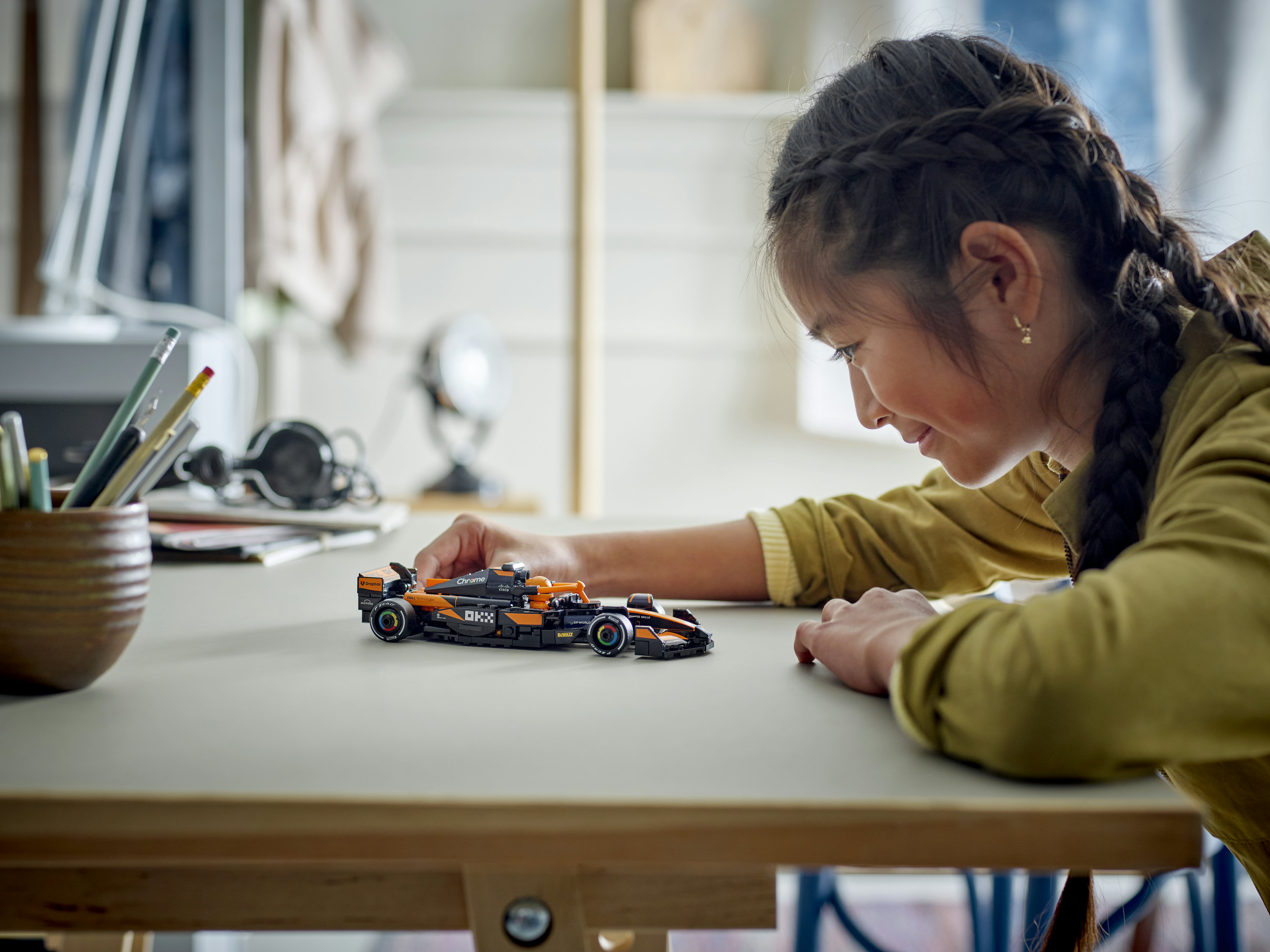 LEGO Speed Champions 77251 Auto da Corsa McLaren F1 Team MCL38 Macchina Giocattolo da Collezione con Minifigure per Bambine10+