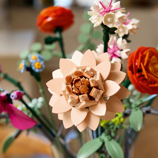 LEGO Botanicals Bouquet di fiori rosa