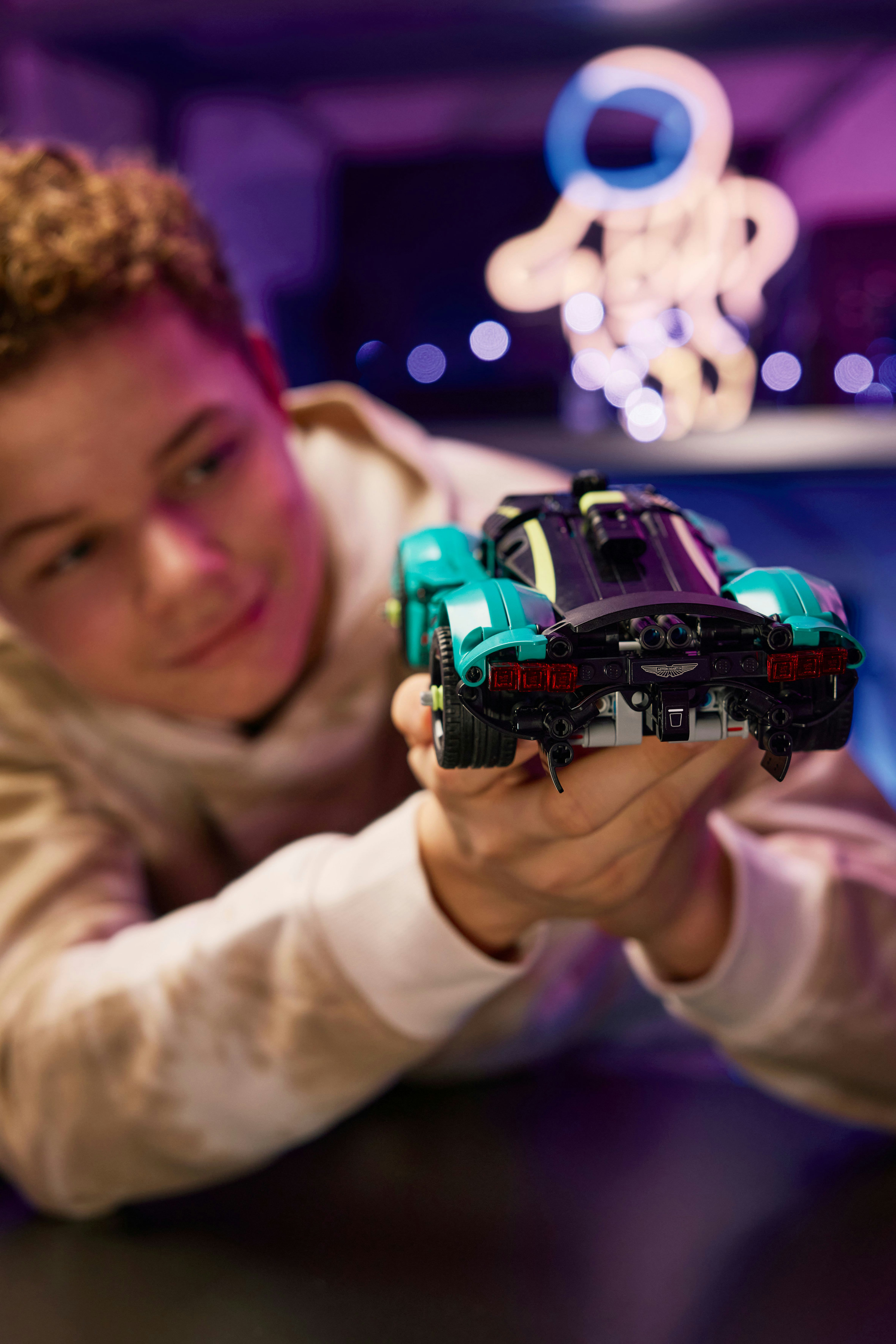 LEGO Technic Aston Martin Valkyrie