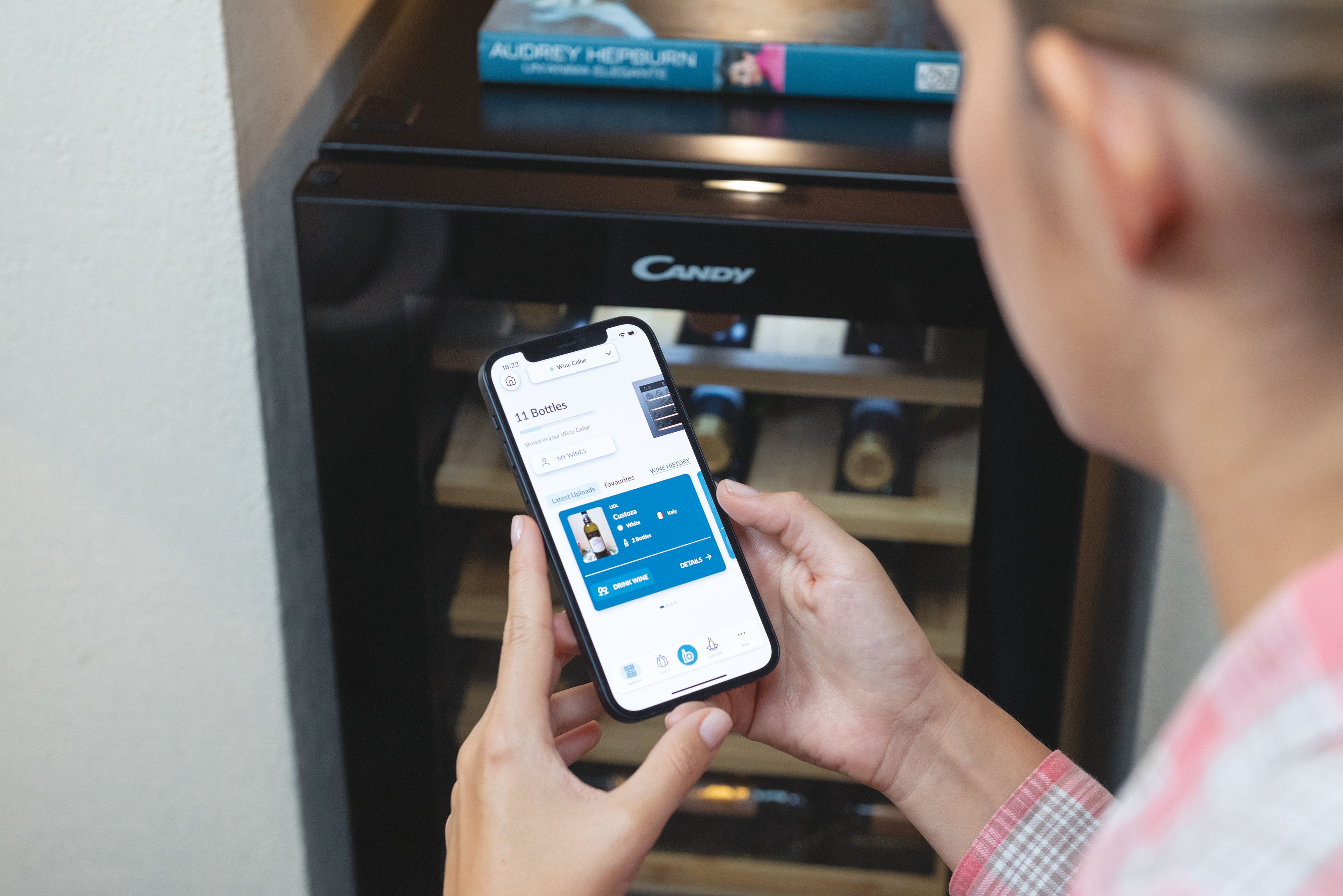 Candy DiVino CWC 021 ELSP/N Cantinetta vino con compressore Libera installazione Nero 21 bottiglia/bottiglie