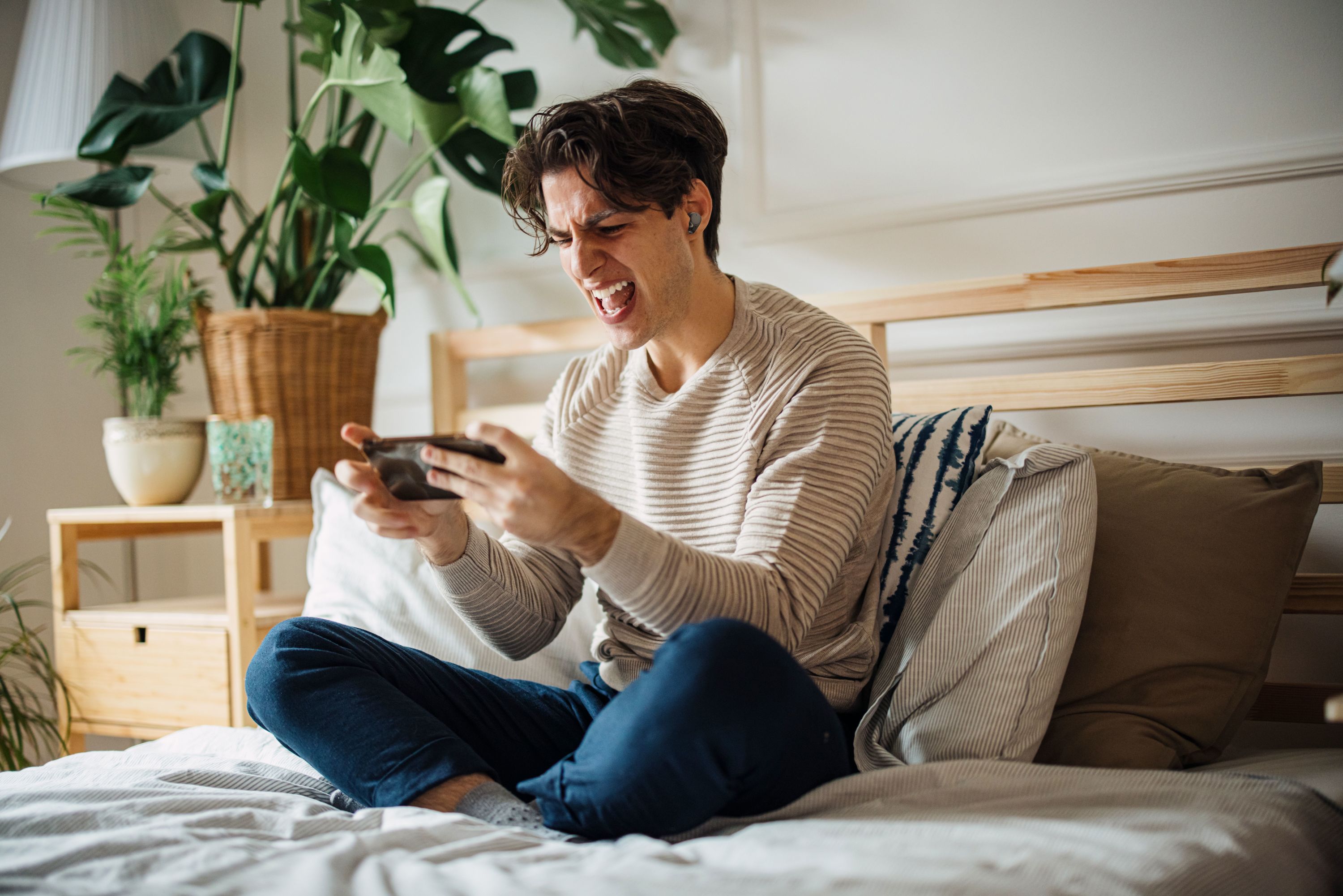 Cellularline DEFY Auricolari Bluetooth® per mobile gaming a bassa latenza