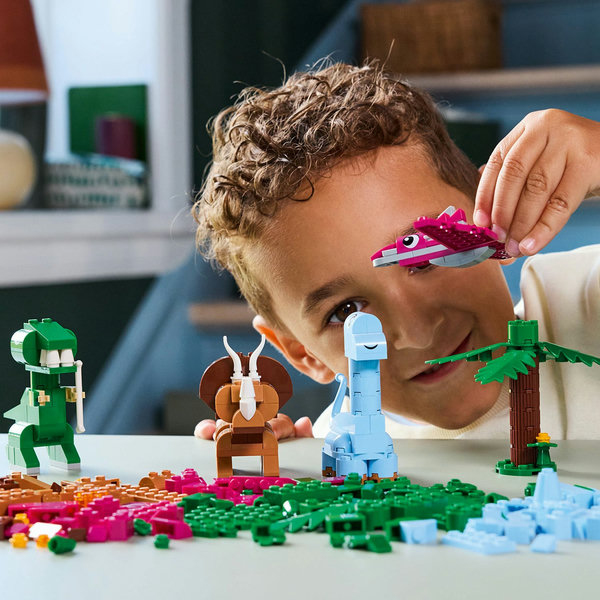 LEGO Classic Dinosauri creativi