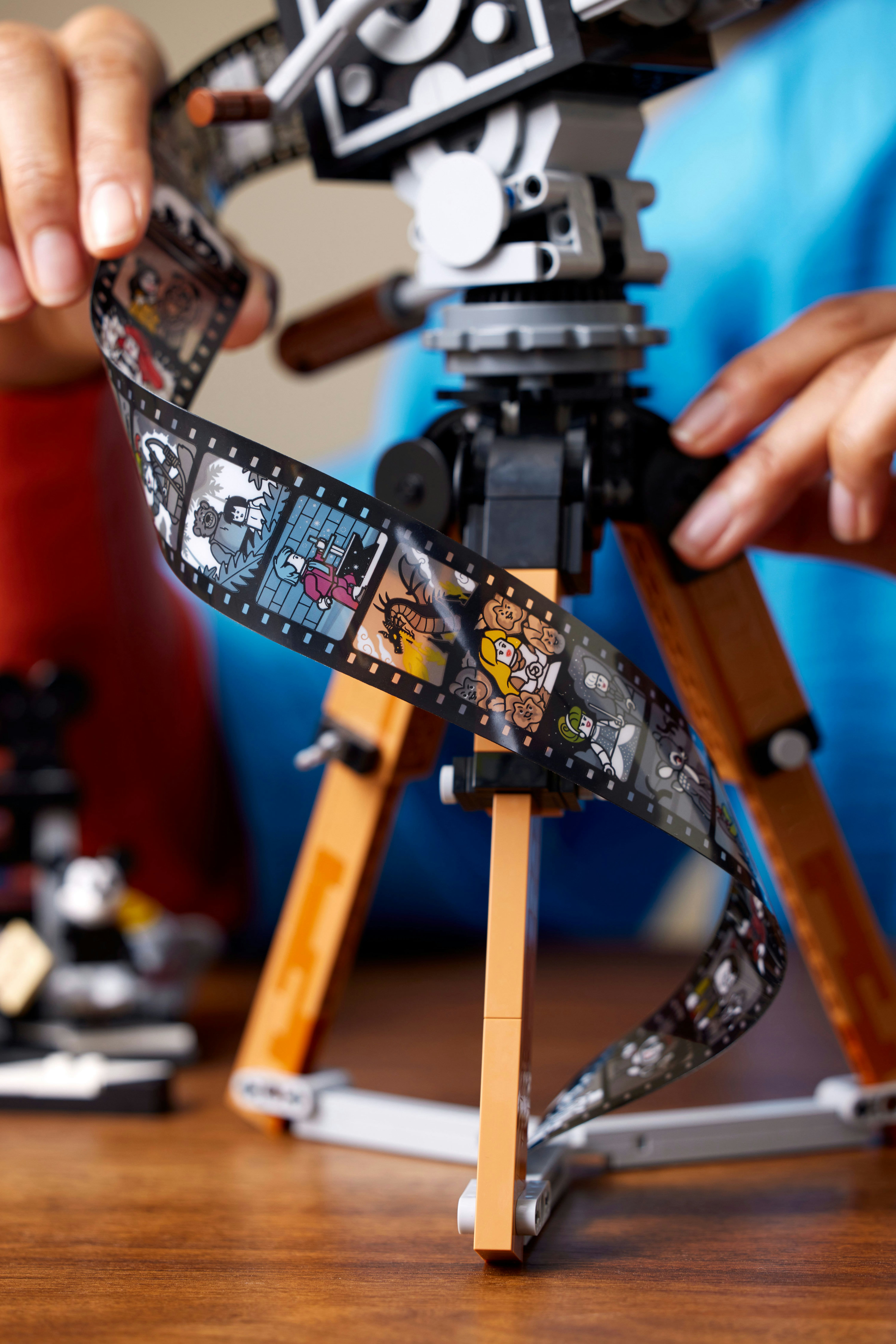 LEGO Disney Cinepresa omaggio a Walt