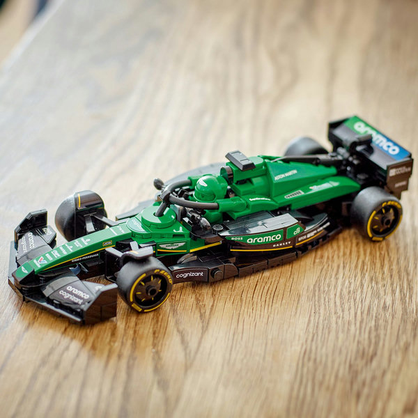 LEGO Speed Champions Auto da corsa Aston Martin Aramco F1® AMR24