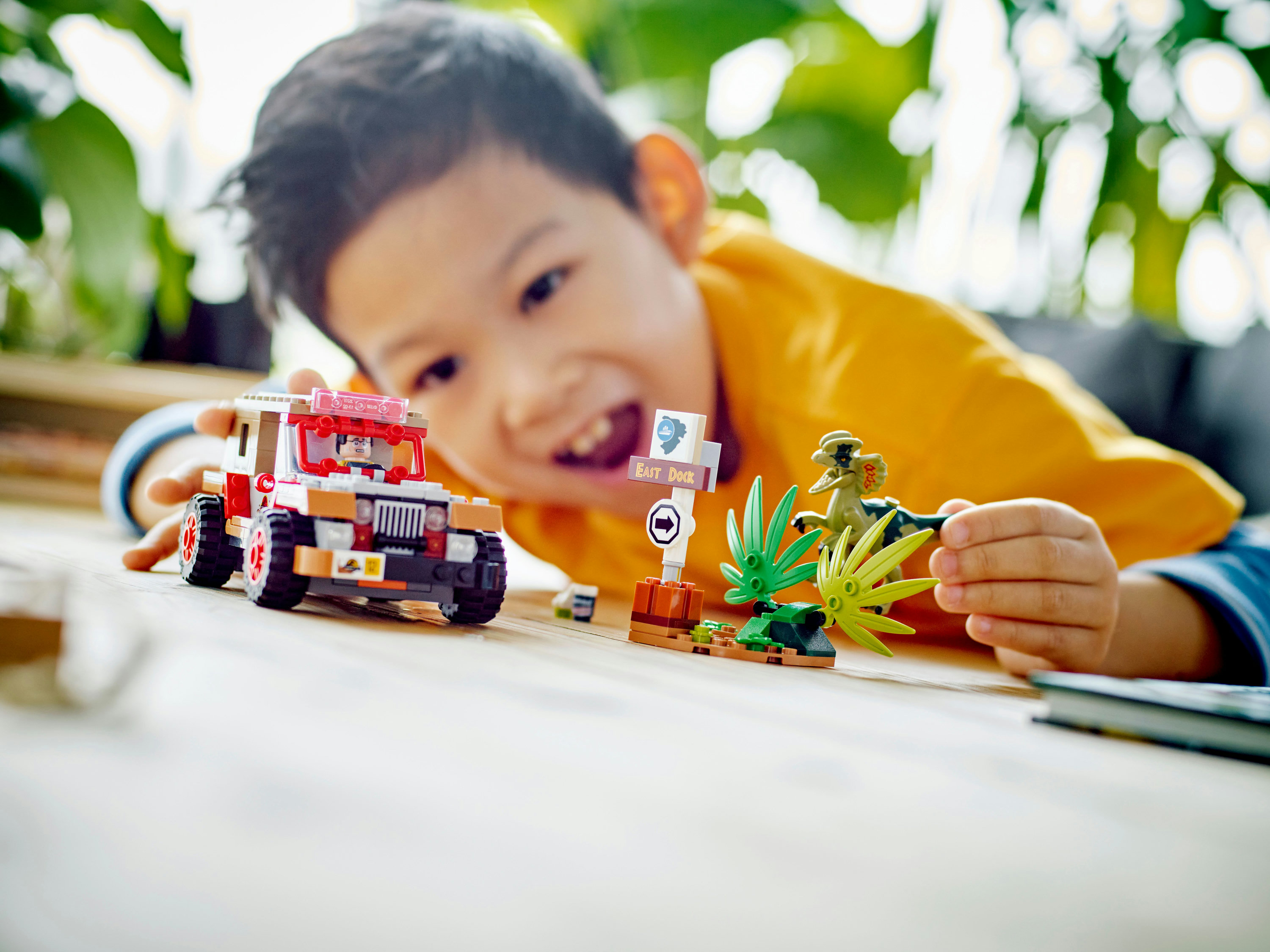 LEGO Jurassic World L&rsquo;agguato del Dilofosauro