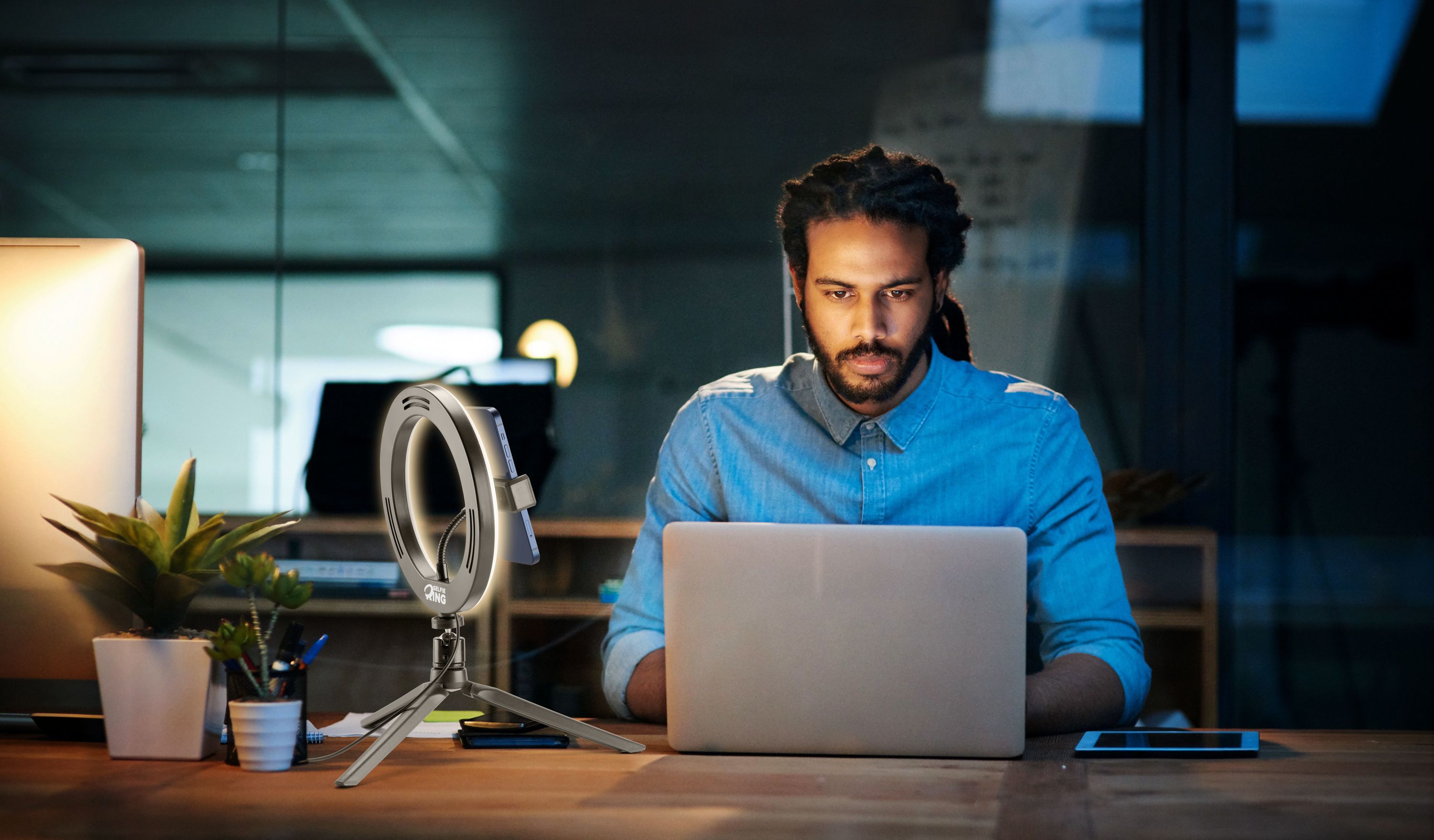 Tech Pop Selfie Ring - Universale Treppiede con anello led luminoso per riprese video e selfie