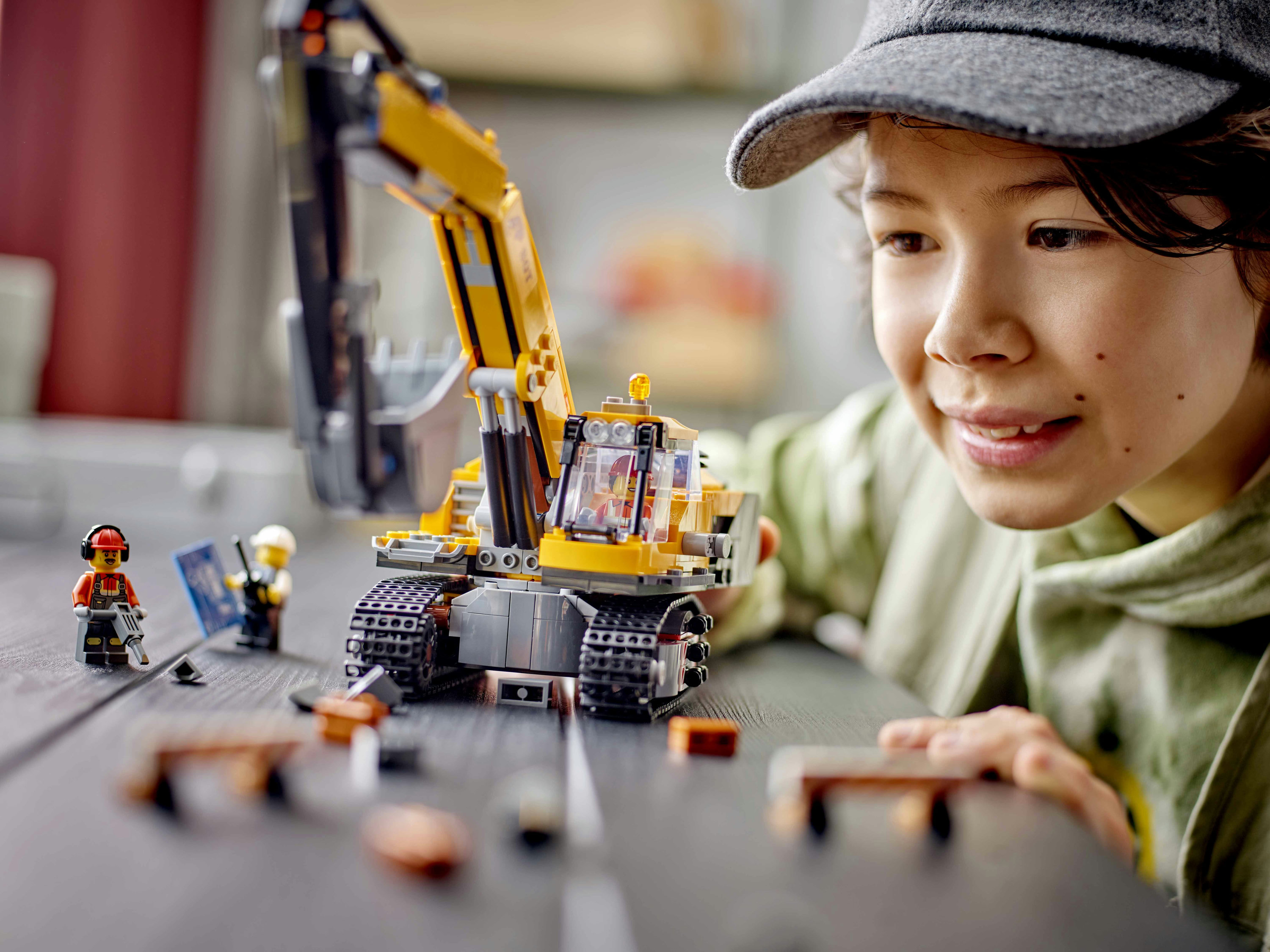 LEGO City Escavatore da cantiere giallo