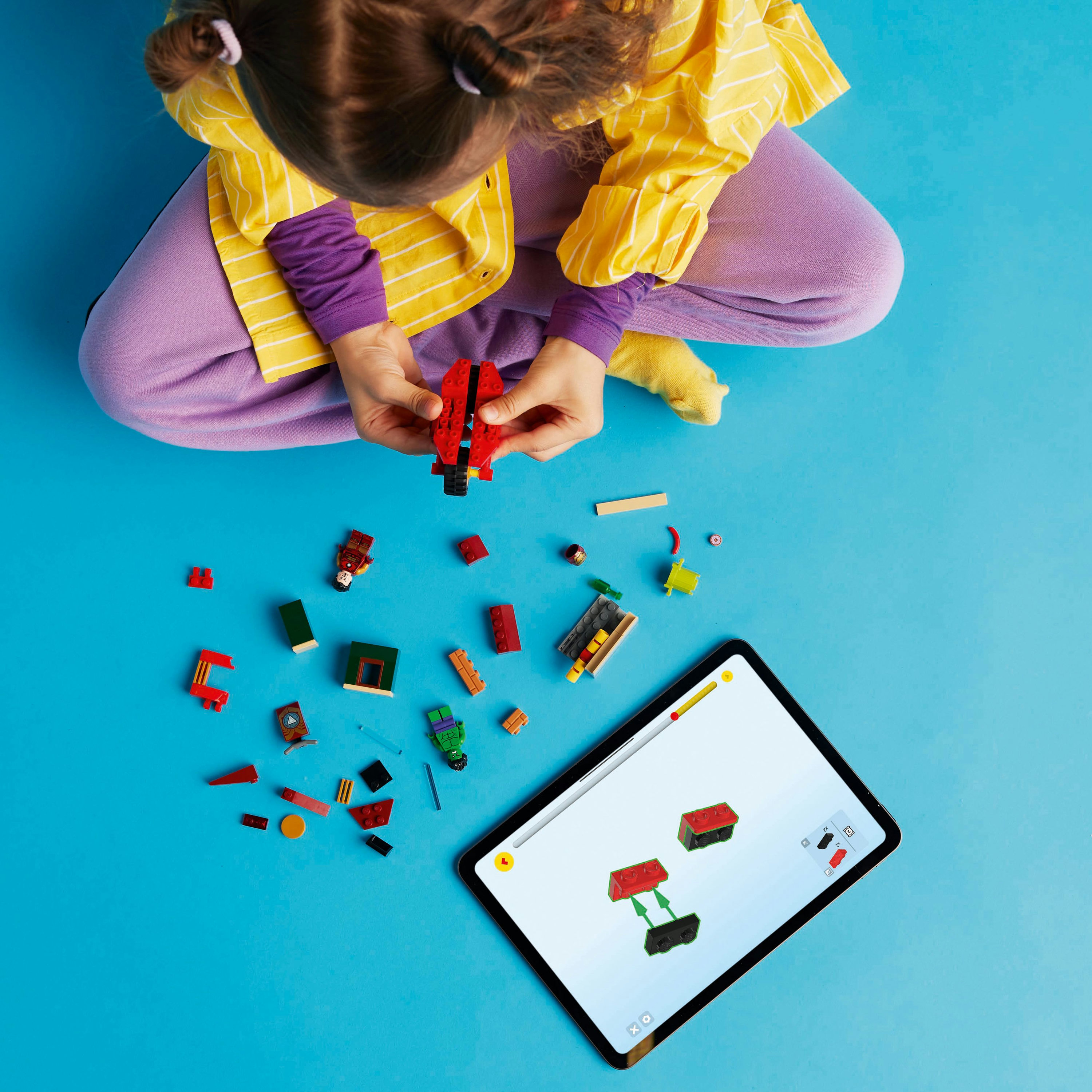 LEGO Iron Man con moto e The Hulk