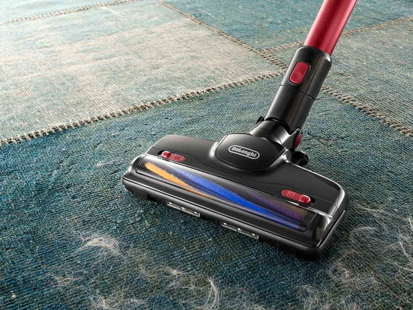 De&rsquo;Longhi XLM21LE1.GYR scopa elettrica Aspirapolvere a bastone 2 in 1 Batteria Secco EPA Senza sacchetto 0,5 L Rosso