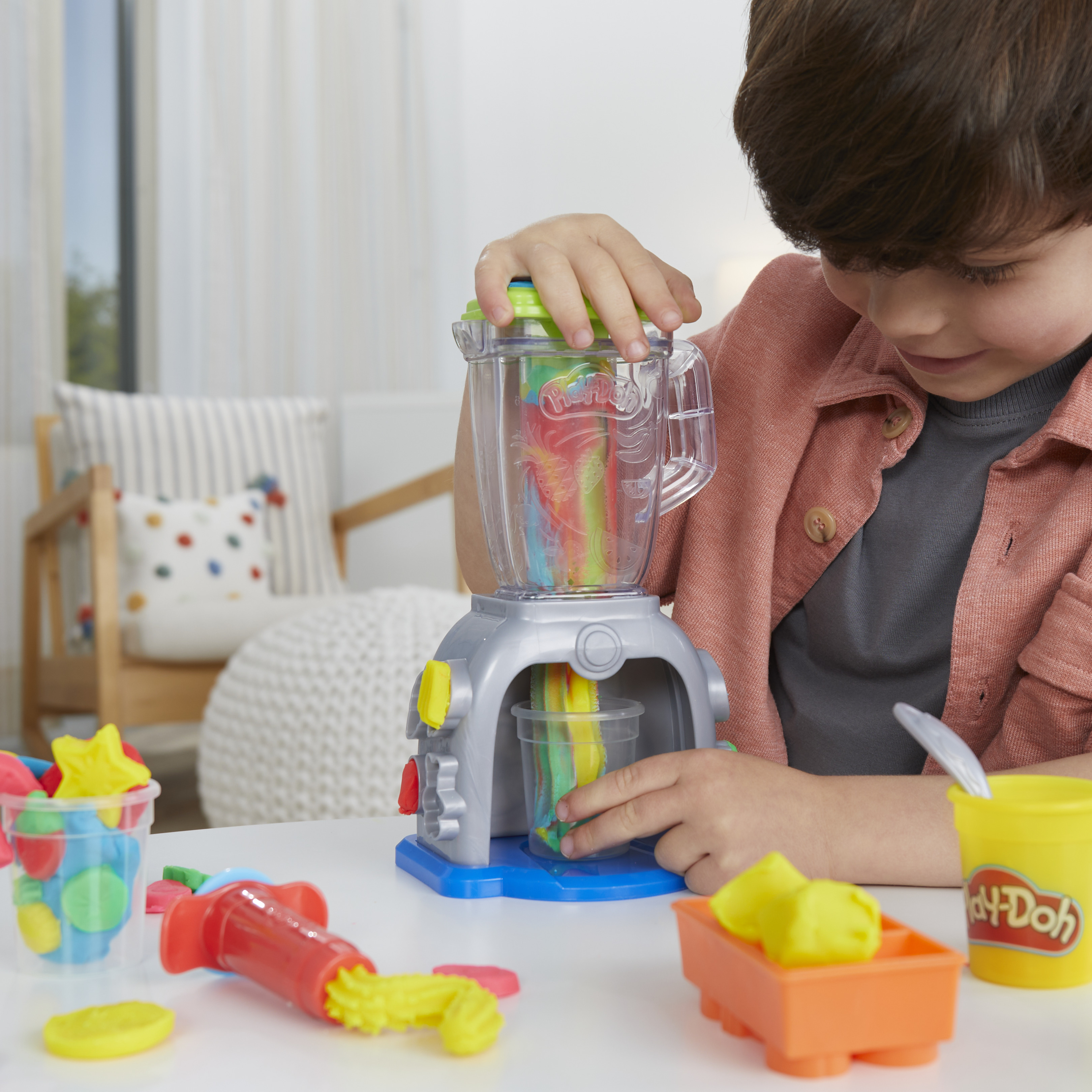 Play-Doh Kitchen Creations Magici Frullati, playset con frullatore giocattolo