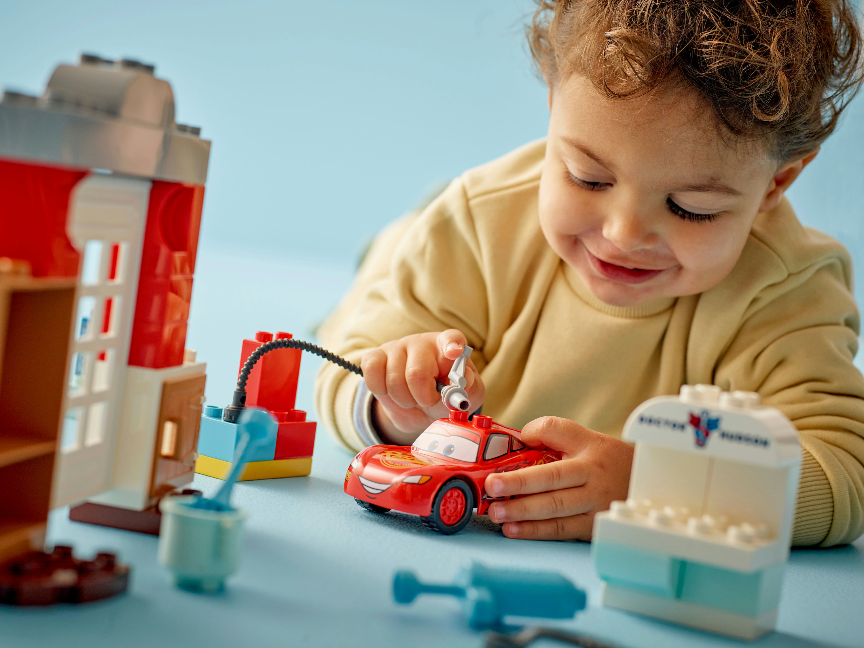 LEGO DUPLO La visita di McQueen all&rsquo;officina di Doc