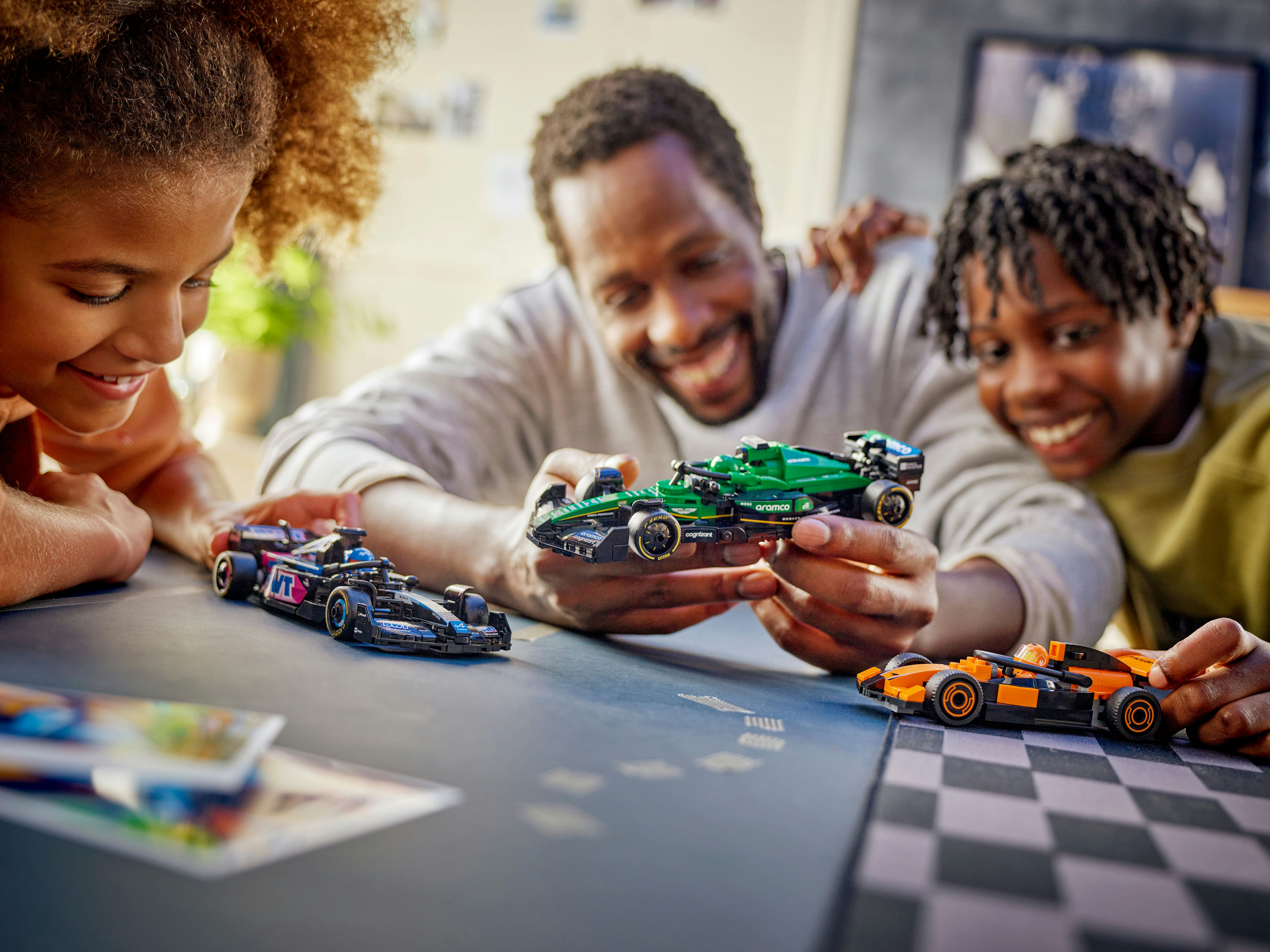 LEGO City Pilota e monoposto McLaren F1&reg;