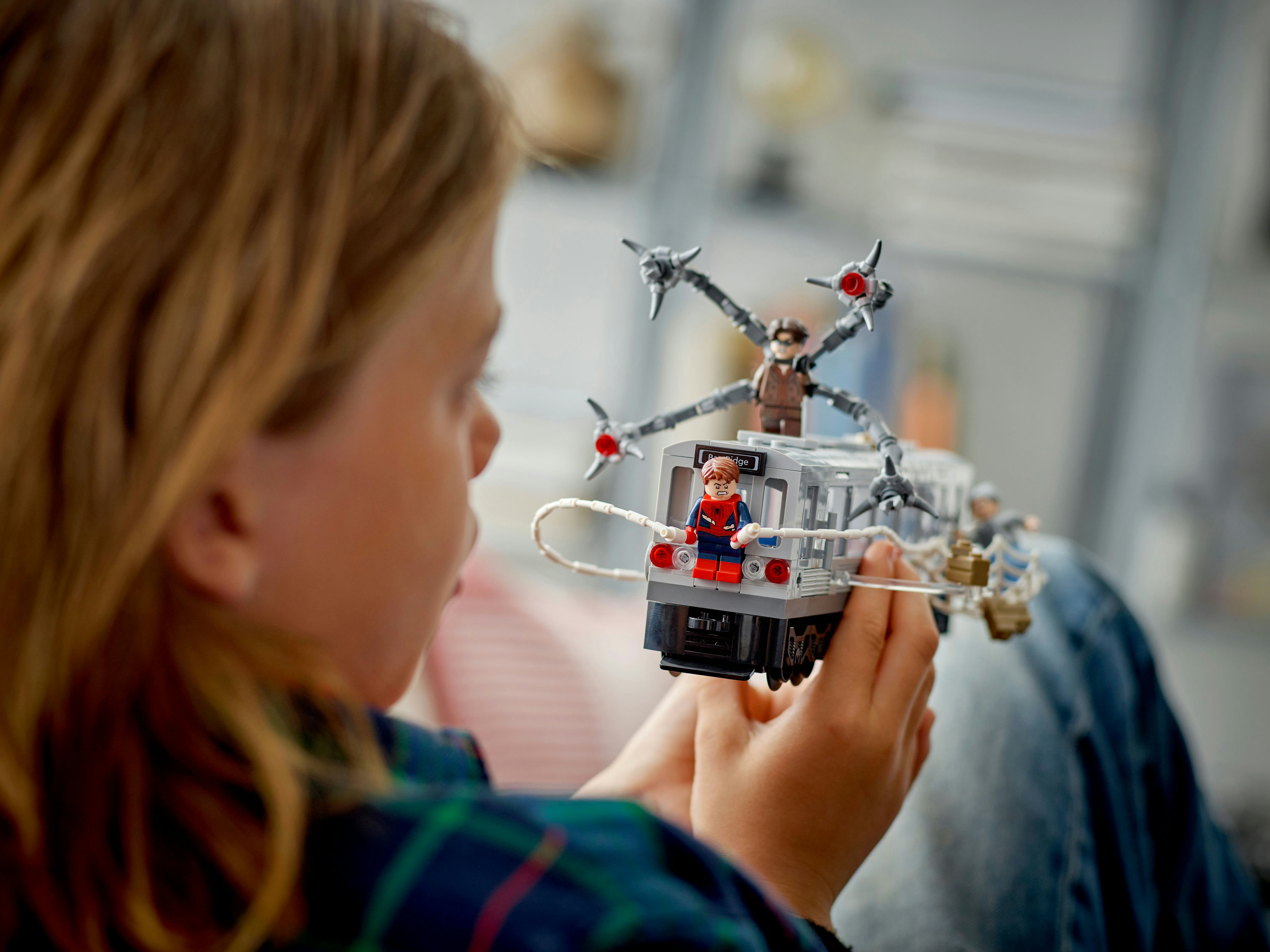 LEGO Spider-Man contro Doc Ock: duello sul treno