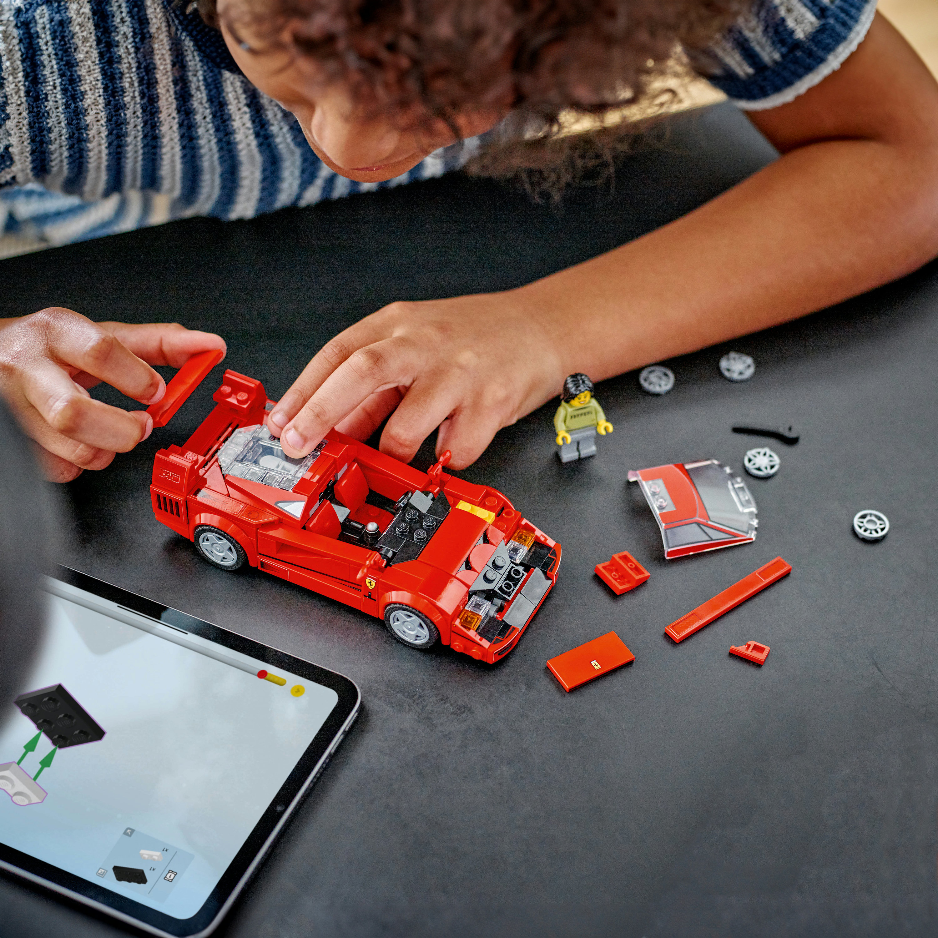 LEGO Speed Champions 76934 Supercar Ferrari F40, Modellino di Auto Sportiva, Macchina Giocattolo da Collezione per Bambini 9+