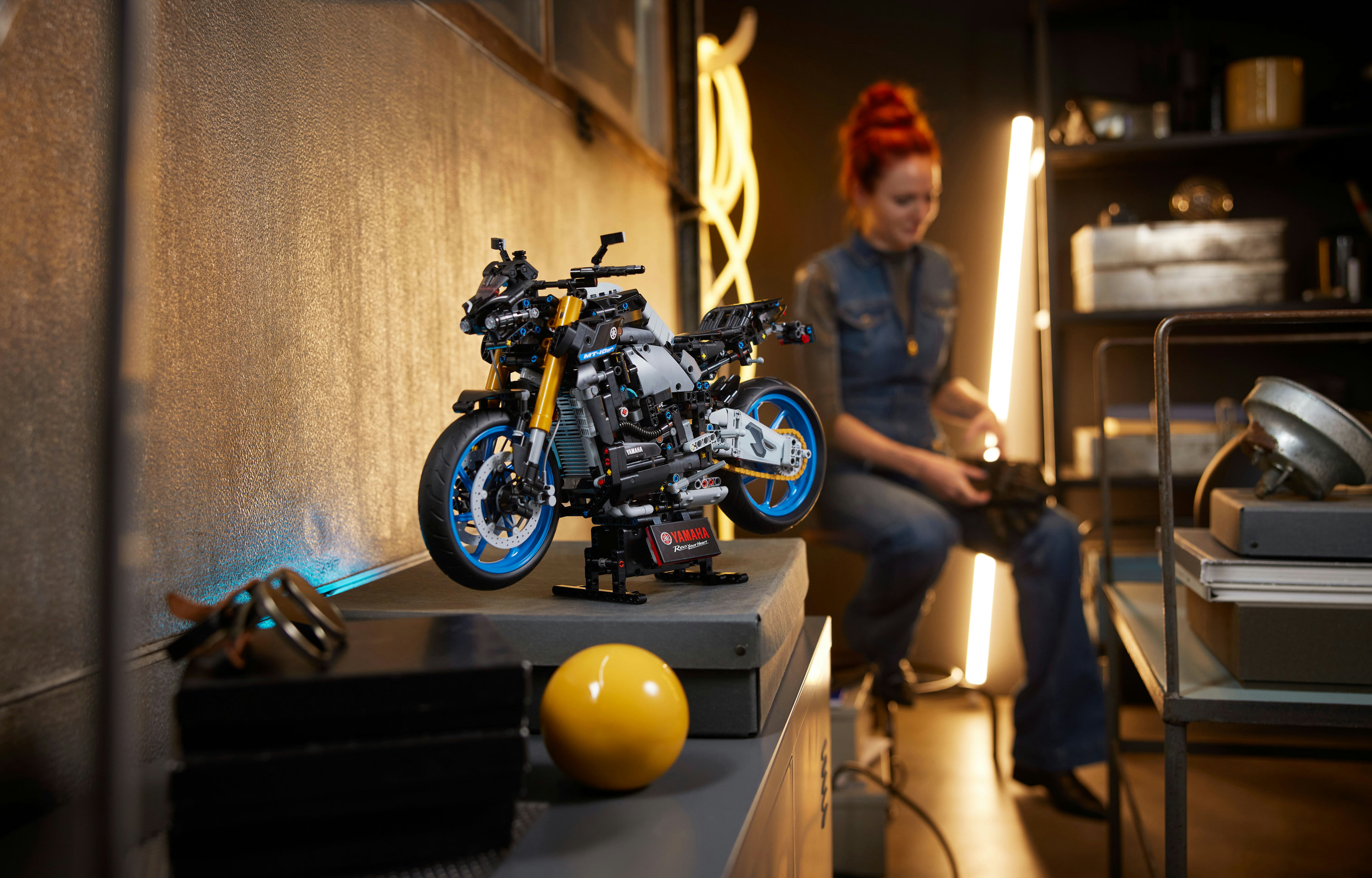 LEGO Technic Yamaha MT-10 SP