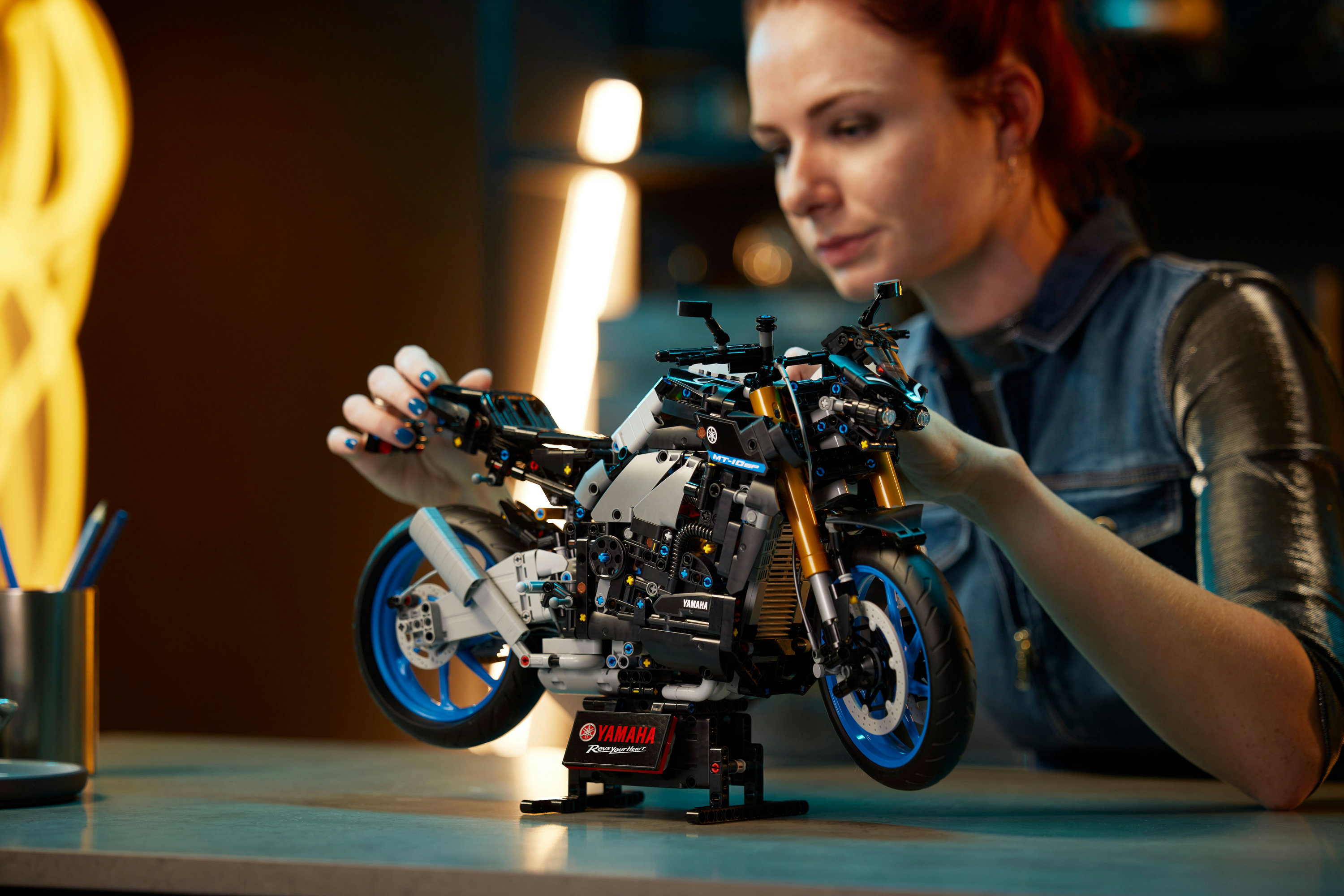 LEGO Technic Yamaha MT-10 SP