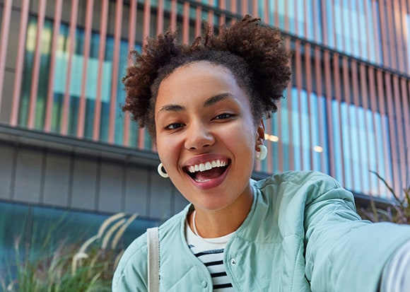 Samsung Galaxy A26 5G, Smartphone con Funzioni intelligenti, Display Super AMOLED 6.7&rdquo;, 6GB RAM, 128GB, Batteria 5.000 mAh, memoria espandibile, Black