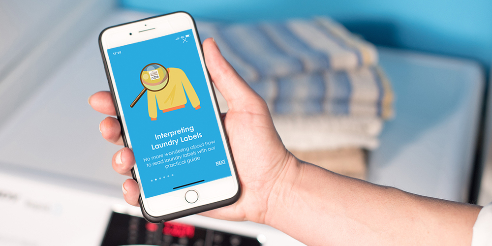 Candy Smart CSS4137TE/1-11 lavatrice Caricamento frontale 7 kg 1251 Giri/min Bianco