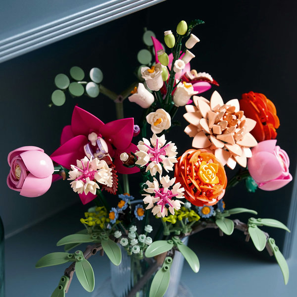LEGO Botanicals Bouquet di fiori rosa