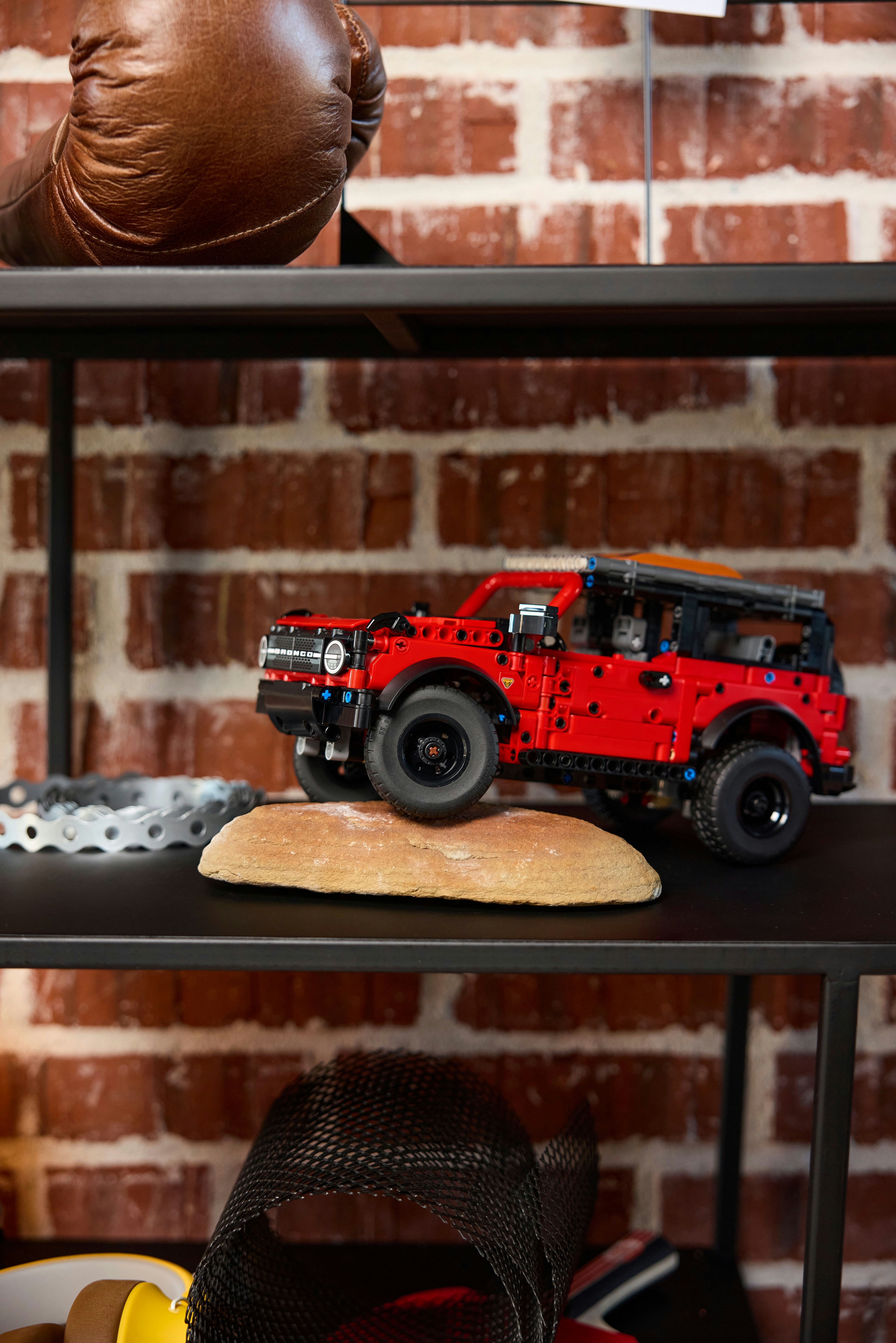 LEGO Technic SUV Ford Bronco®