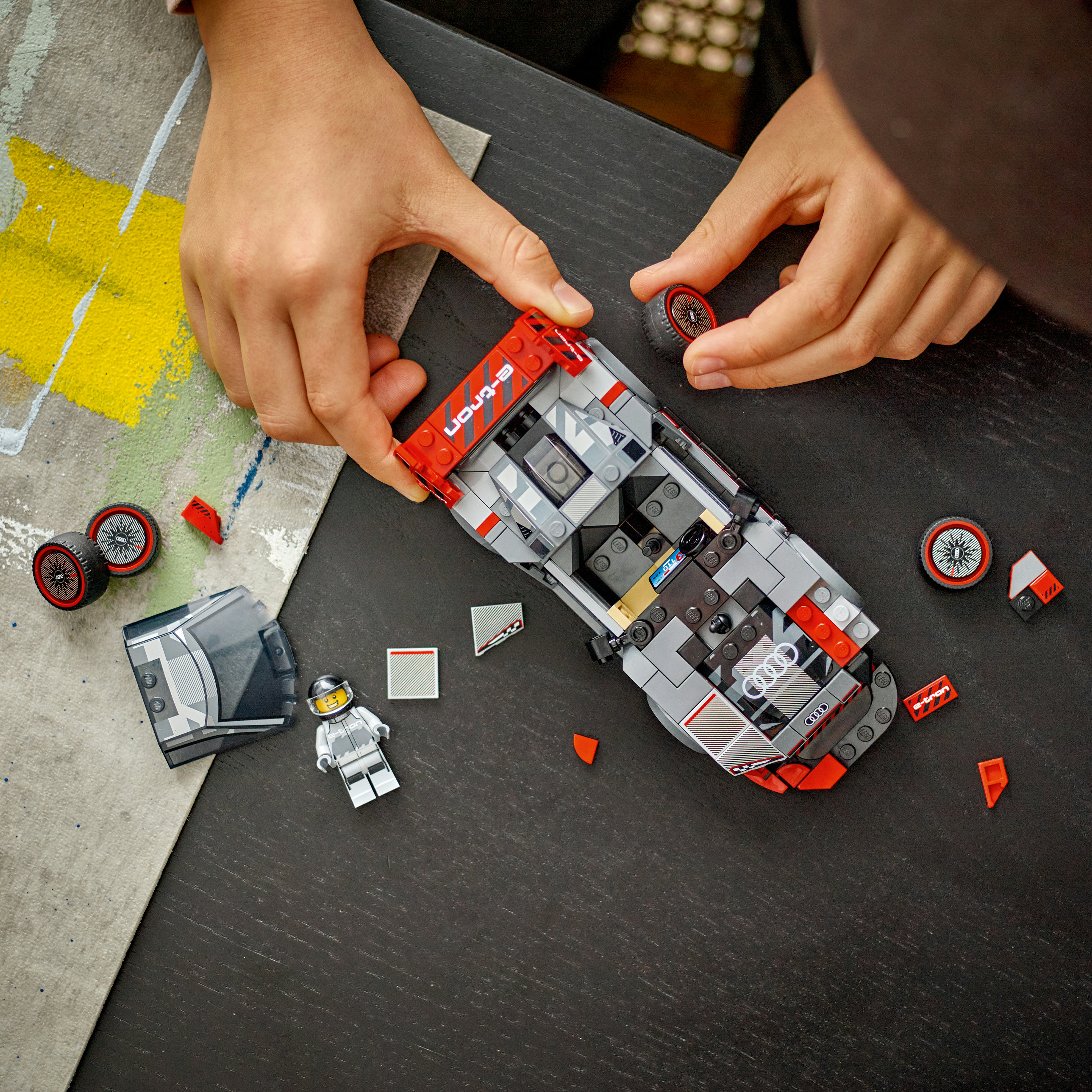 LEGO Speed Champions 76921 Auto da Corsa Audi S1 E-Tron Quattro, Modellino da Costruire di Macchina Giocattolo per Bambini 9+