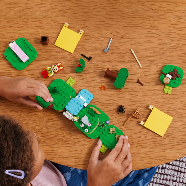 LEGO Bonny in campeggio